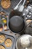 CHEF AID ROUND SPRINGFORM CAKE TIN 21 CM. 21 cm round springform cake tin with non-stick coating Image - 1