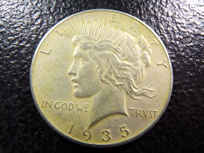 1935 PEACE SILVER DOLLAR. CLICK THE LINK FROM YOUR INVOICE TO PAY... INVOICES ARE EMAILED 