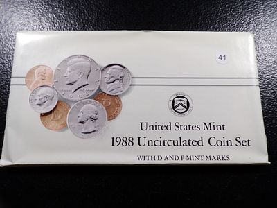 1988 P&D UNITED STATES MINT UNCIRCULATED COIN SET. CLICK THE LINK FROM YOUR INVOICE TO PAY... 