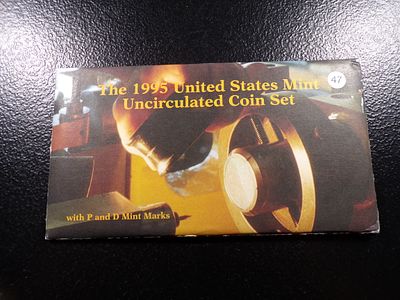 1995 P&D UNITED STATES MINT UNCIRCULATED COIN SET. CLICK THE LINK FROM YOUR INVOICE TO PAY... 