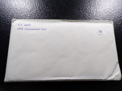 1976 UNITED STATES MINT P&D UNCIRCULATED COIN SET. CLICK THE LINK FROM YOUR INVOICE TO PAY... 