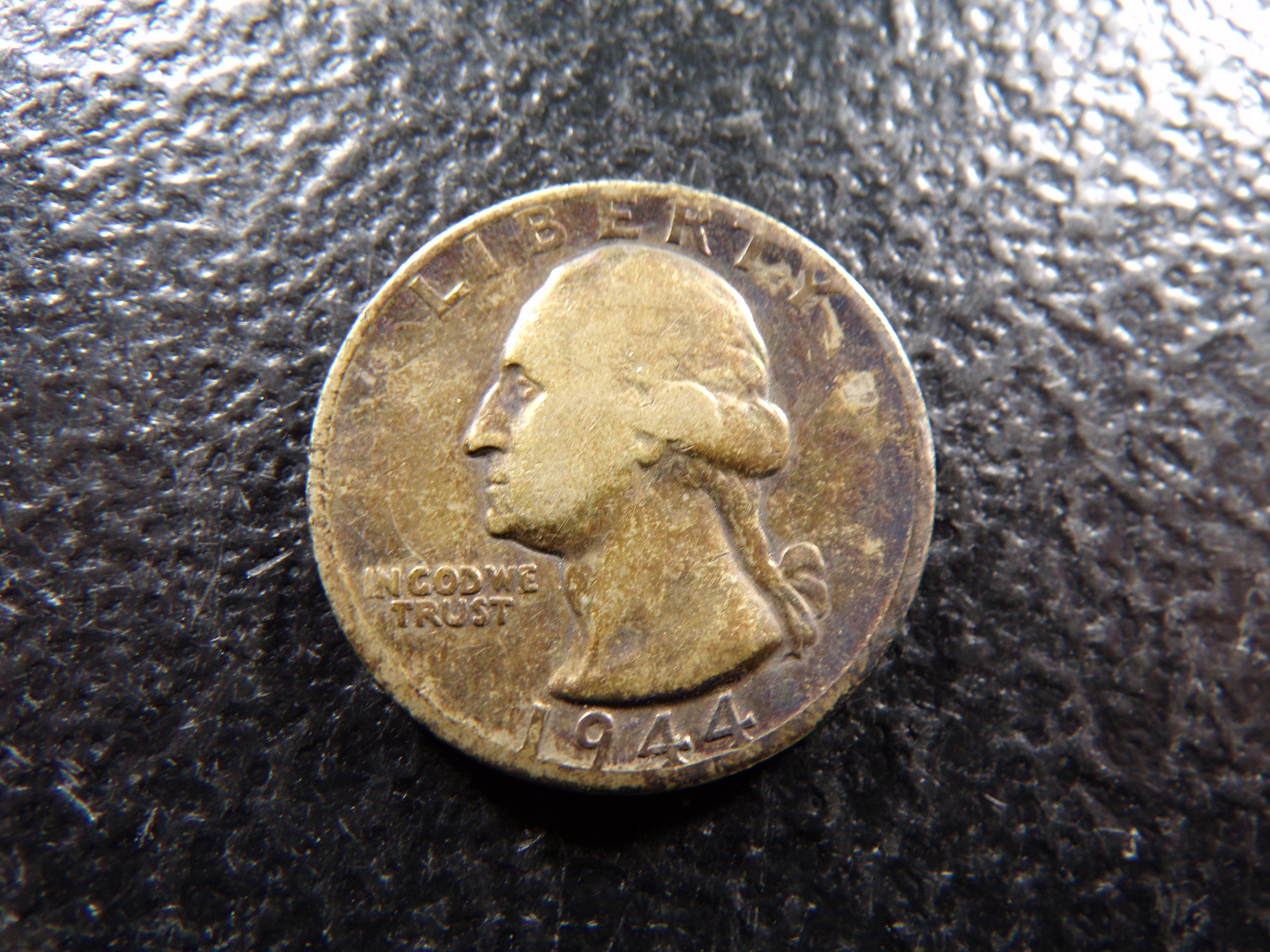 1944-D WASHINGTON SILVER QUARTER ***MINTED 14.6 MILLION