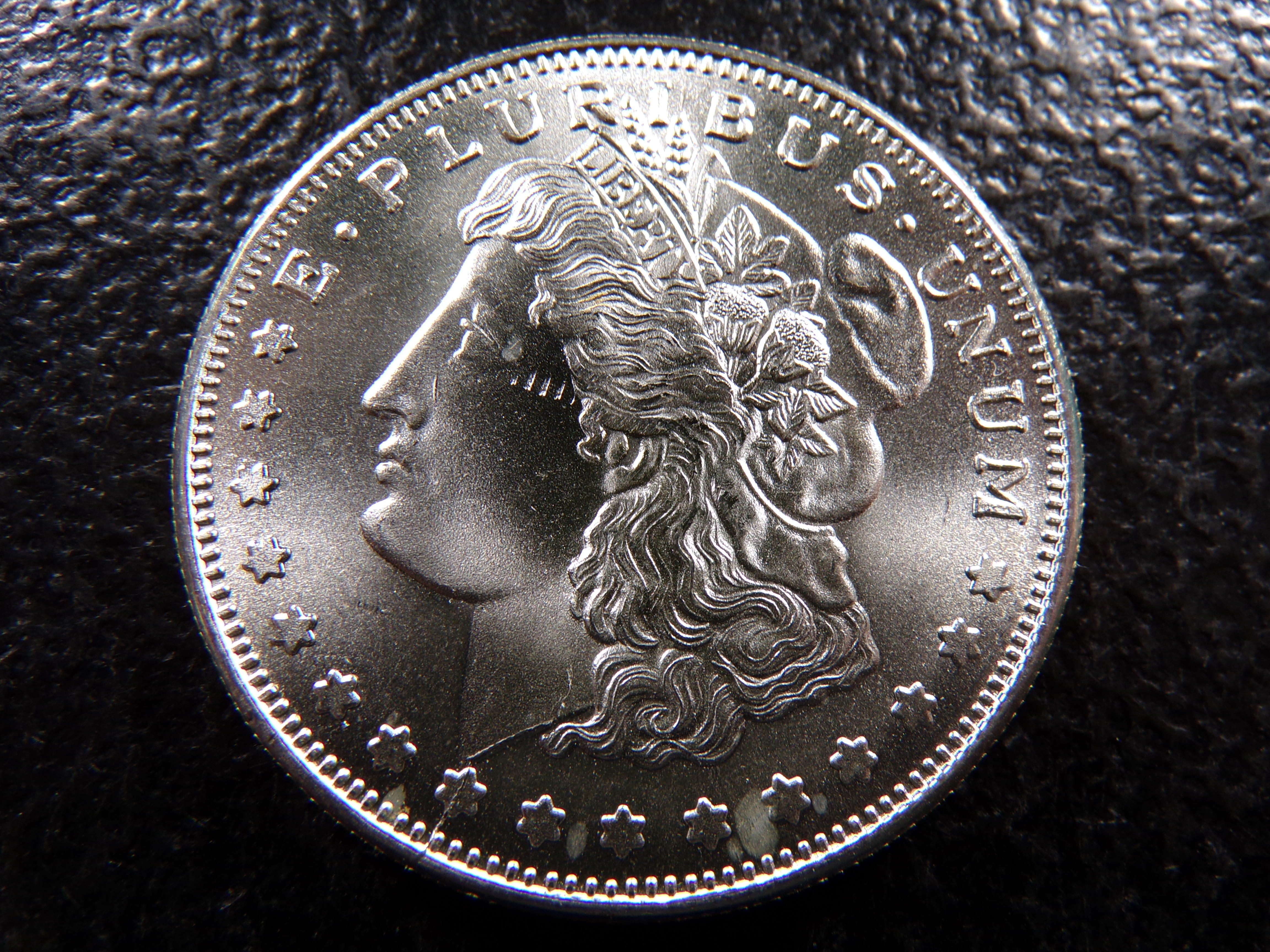 SILVER COLLECTIBLE 1 OUNCE .999 FINE SILVER