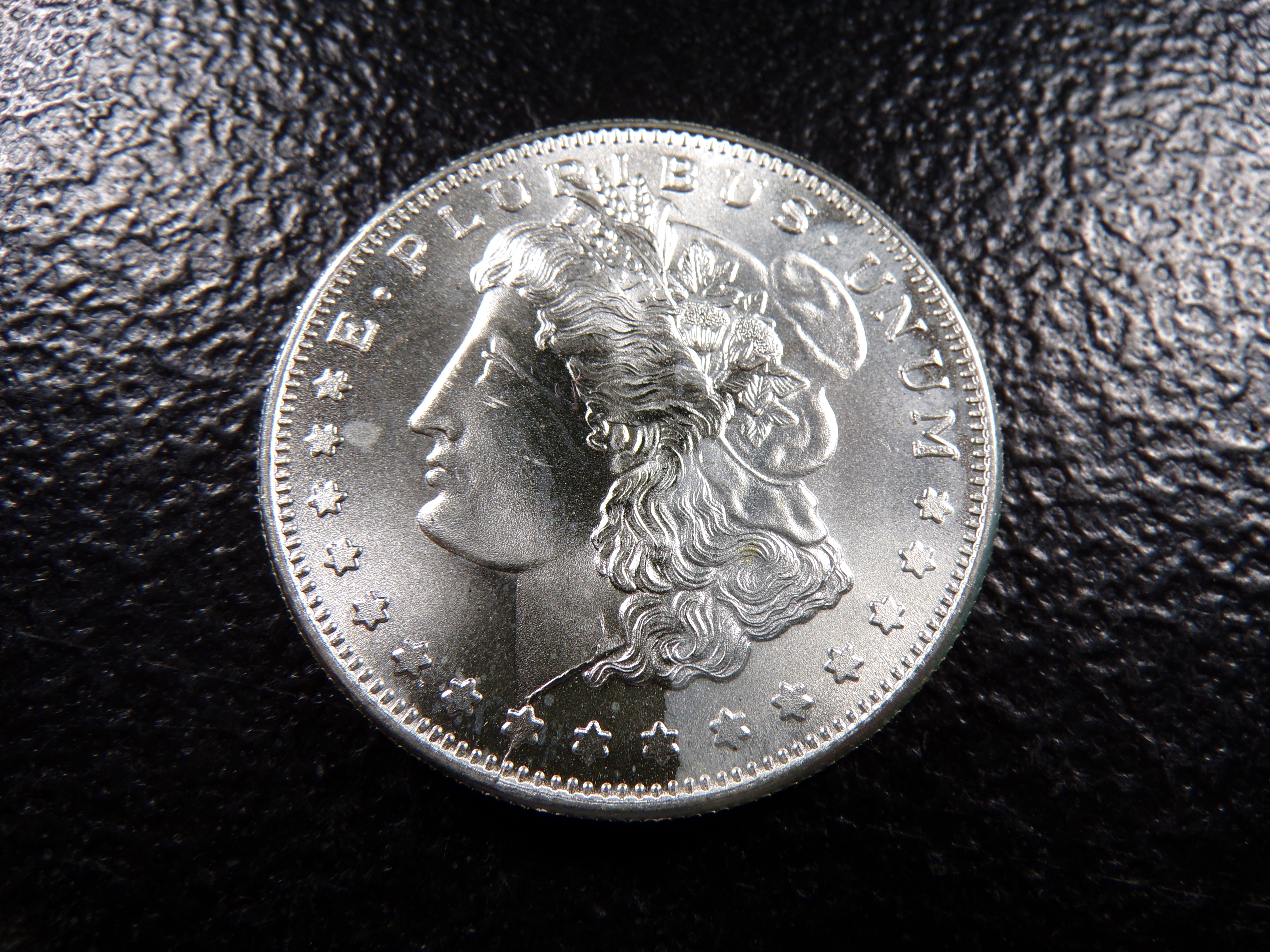 SILVER COLLECTIBLE 1 OUNCE .999 FINE SILVER