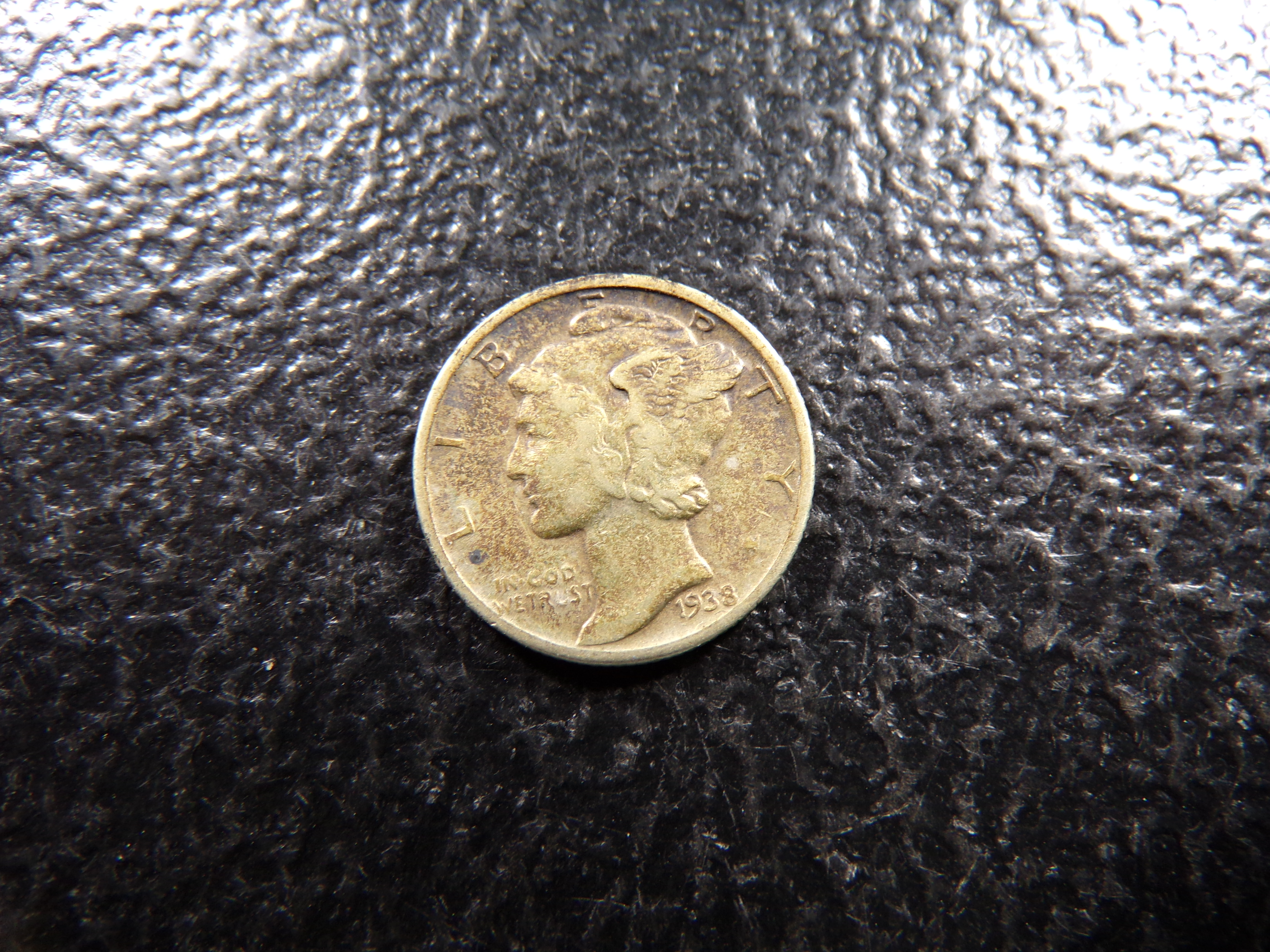 1938 MERCURY SILVER DIME ***MINTED 22.2 MILLION