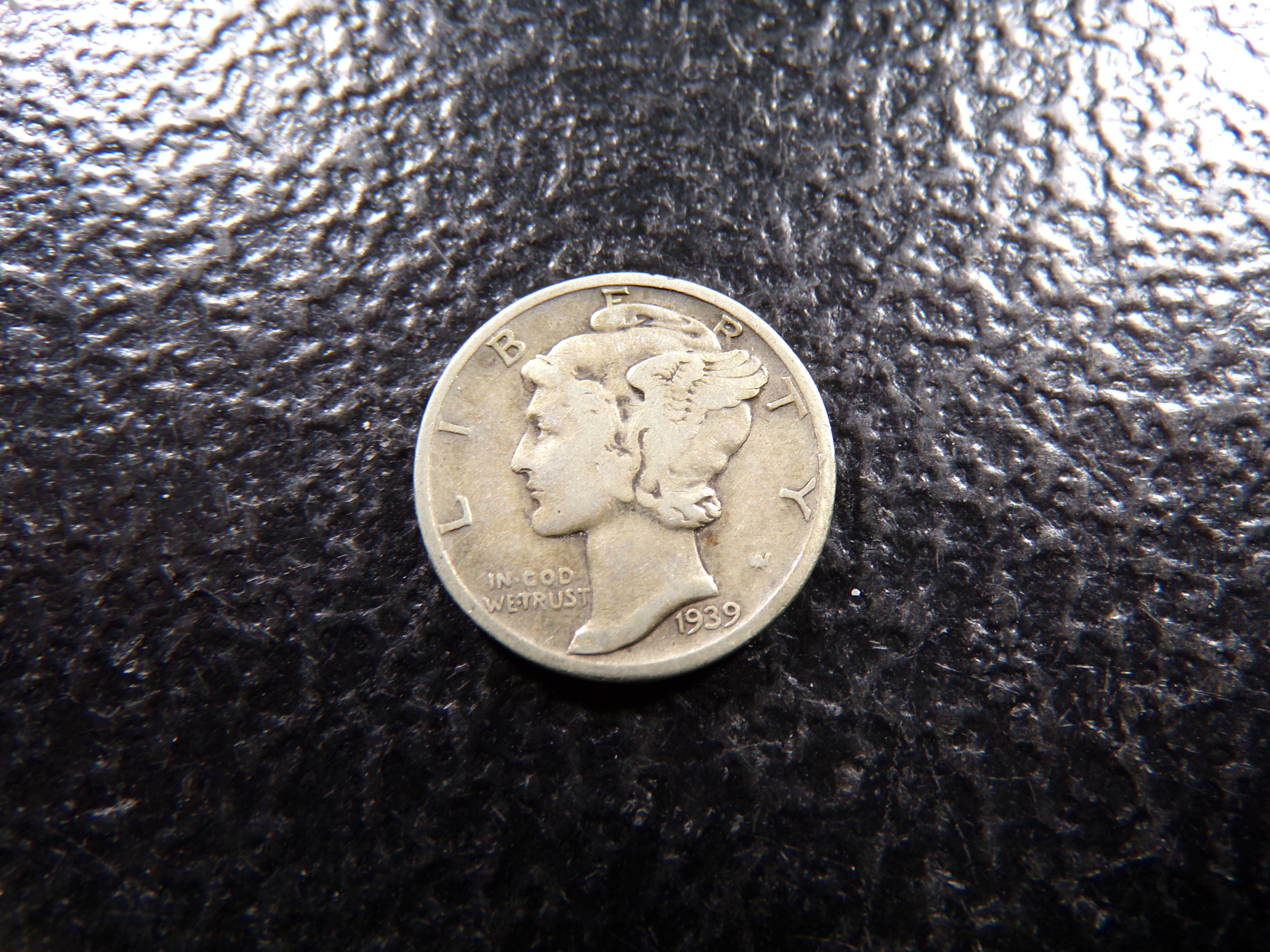 1939 MERCURY SILVER DIME ***MINTED 67.8 MILLION