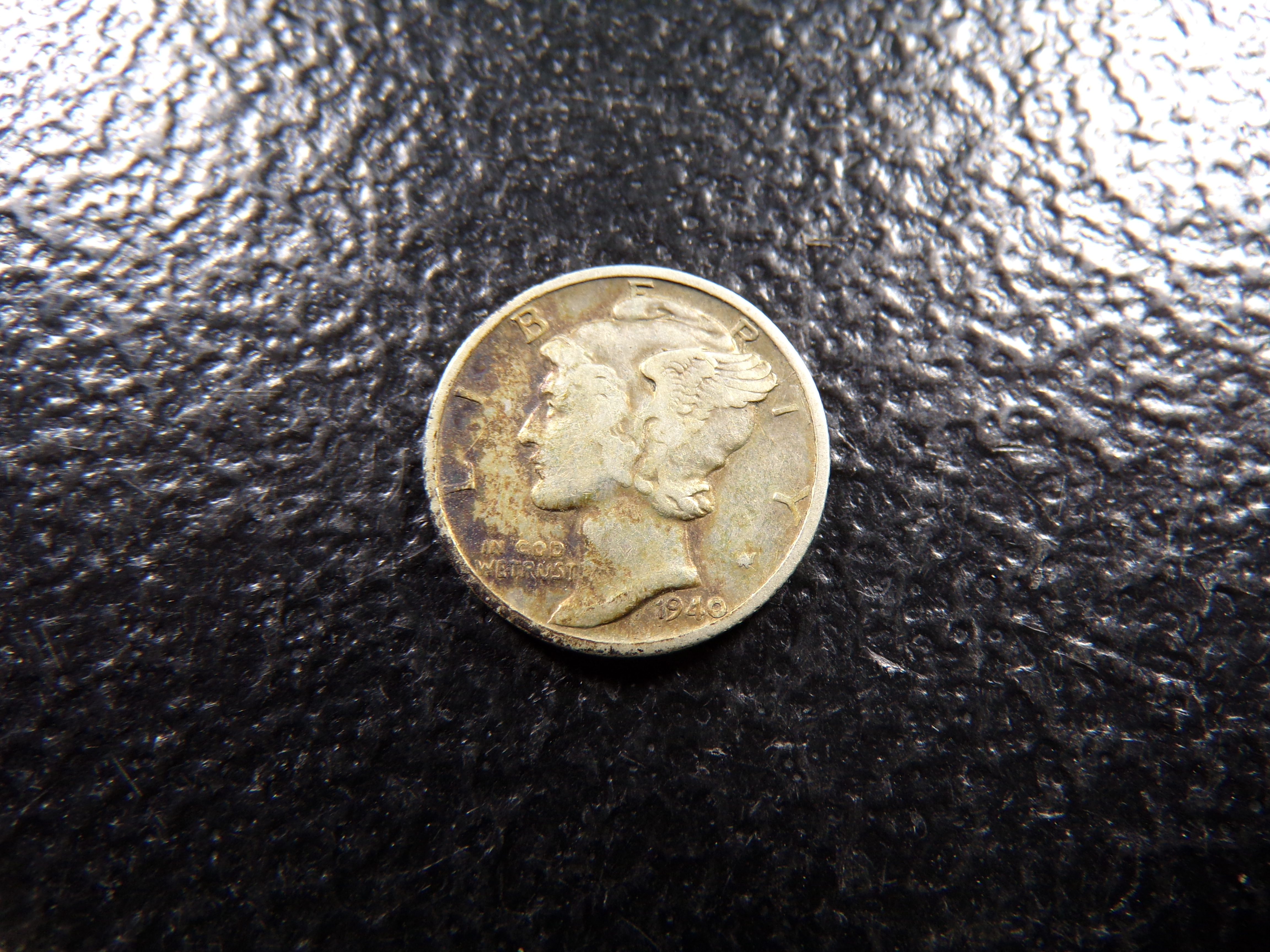 1940-D MERCURY SILVER DIME ***MINTED 21.2 MILLION