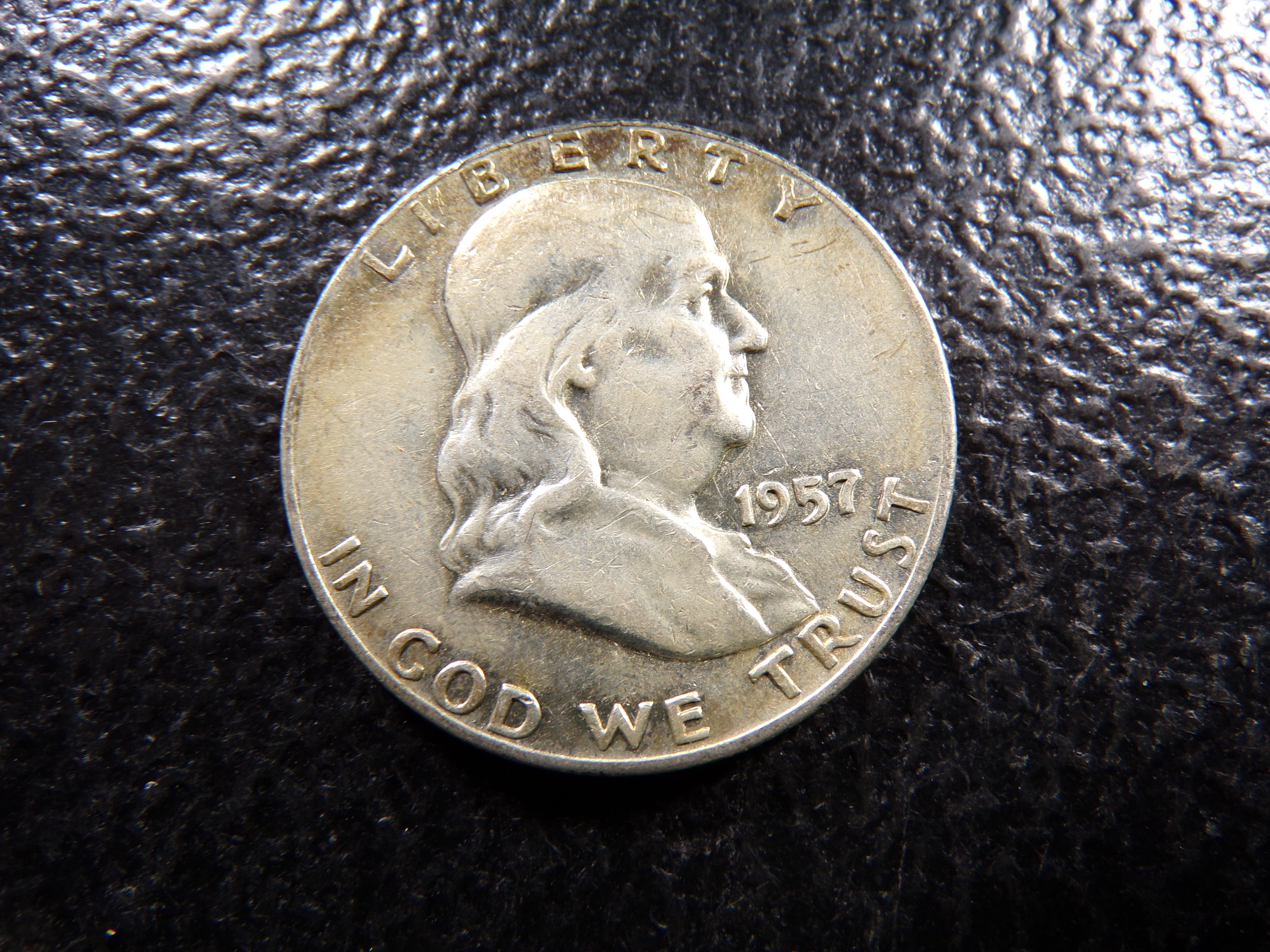 1957-D FRANKLIN SILVER HALF DOLLAR ***MINTED 19 MILLION +
