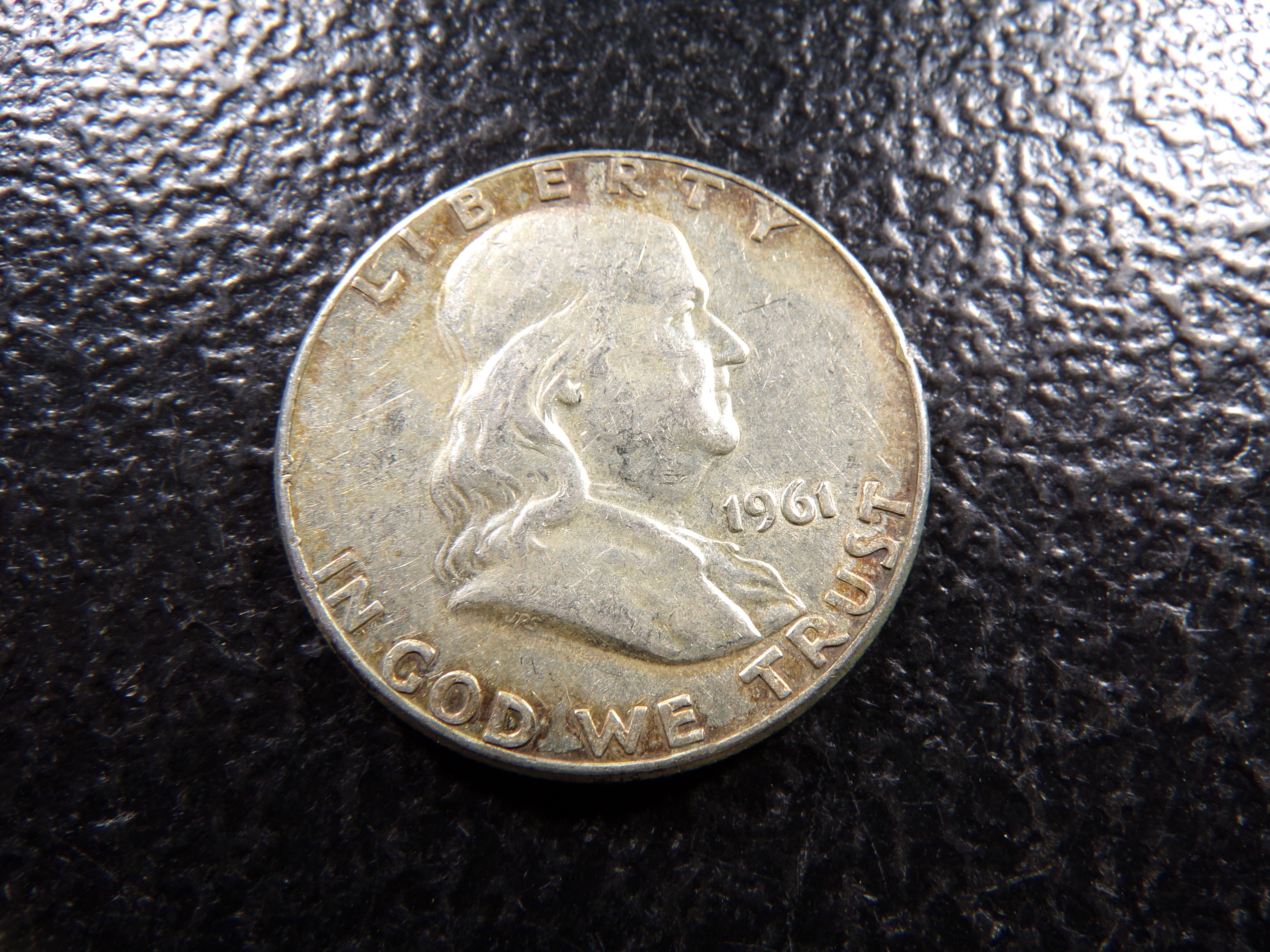 1961 FRANKLIN SILVER HALF DOLLAR ***MINTED 11 MILLION +