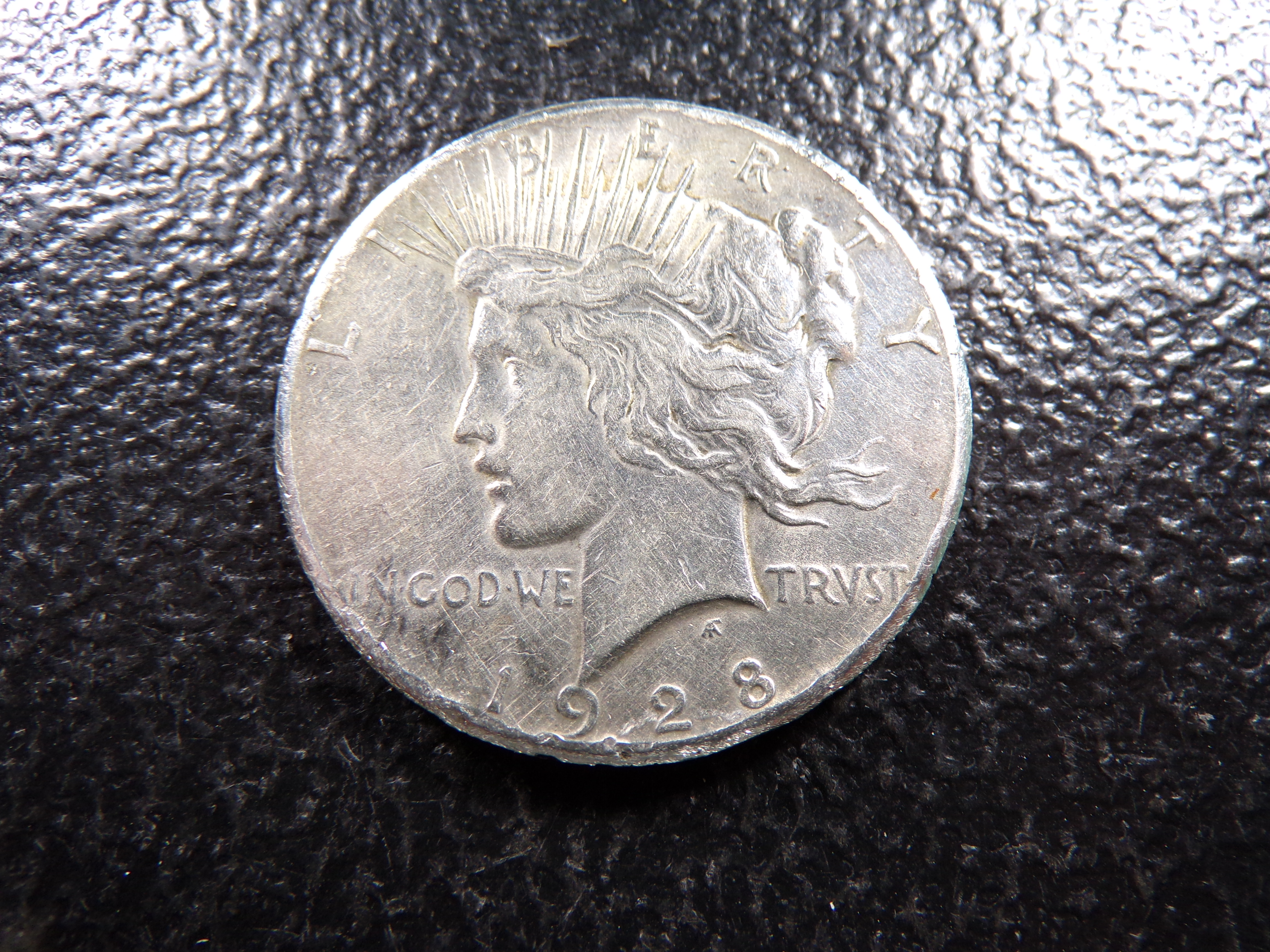 1928 KEY DATE PEACE SILVER DOLLAR