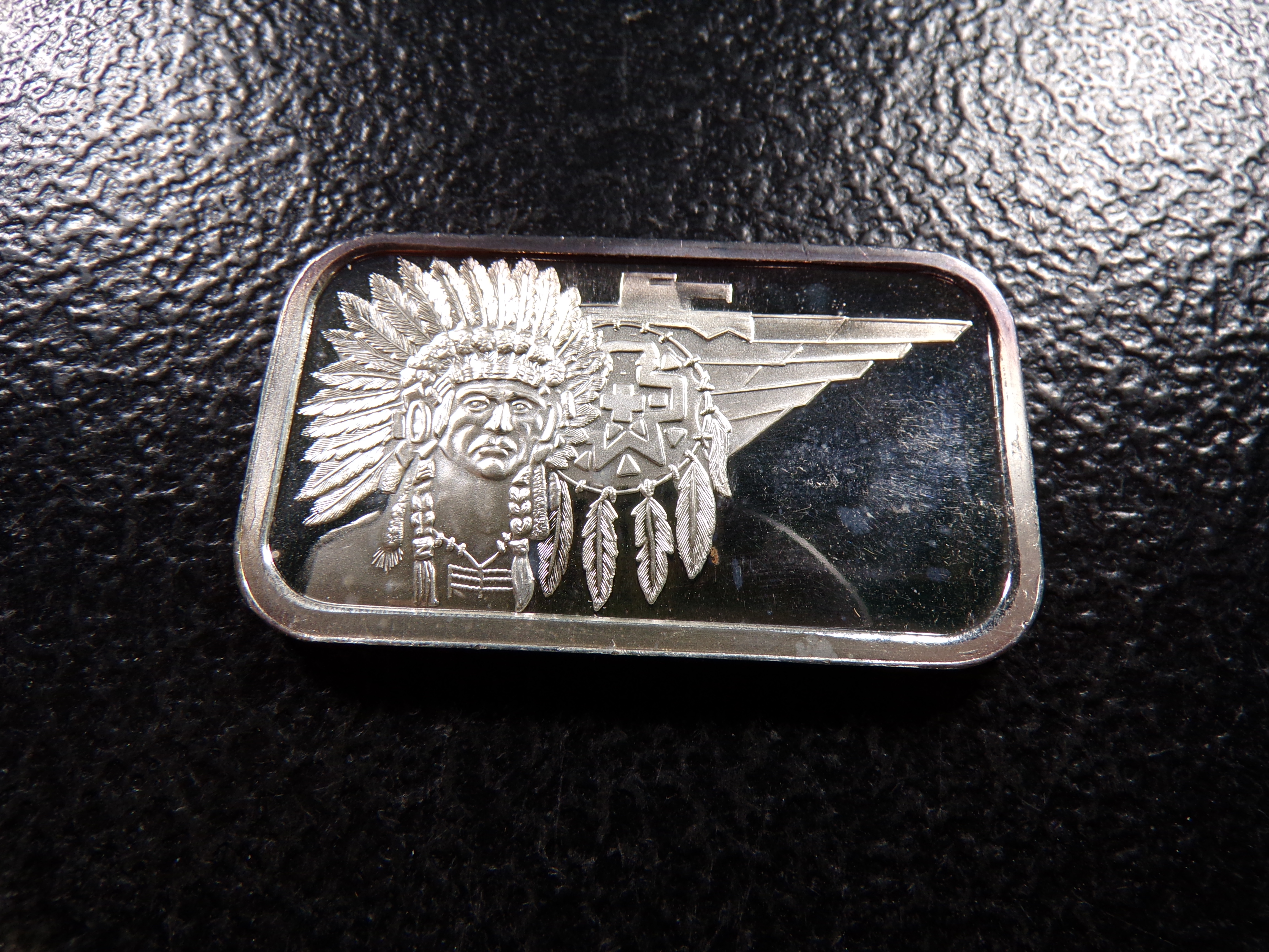 COLLECTIBLE 1 OUNCE .999 FINE SILVER BAR