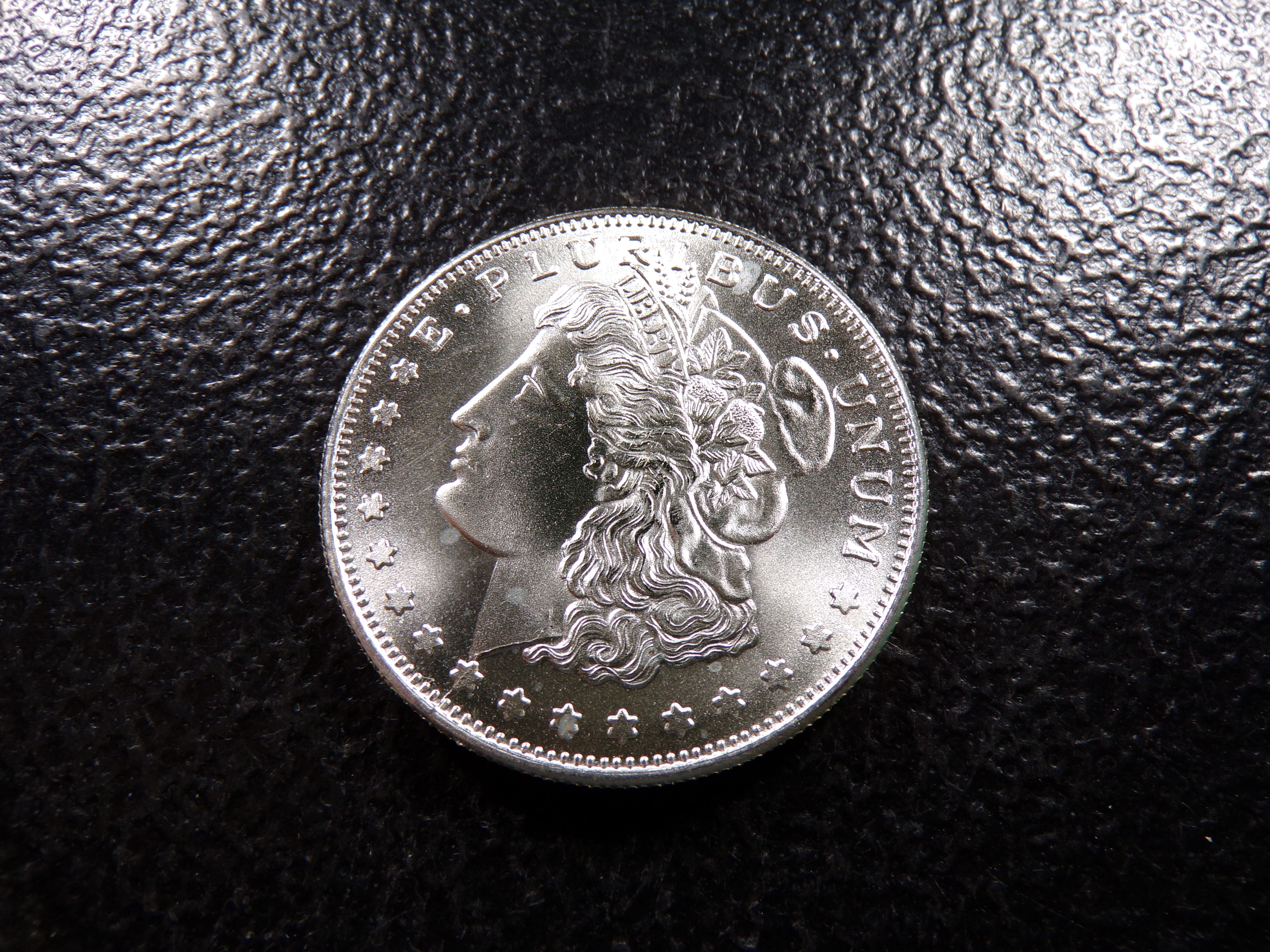 SILVER COLLECTIBLE 1 OUNCE .999 FINE SILVER
