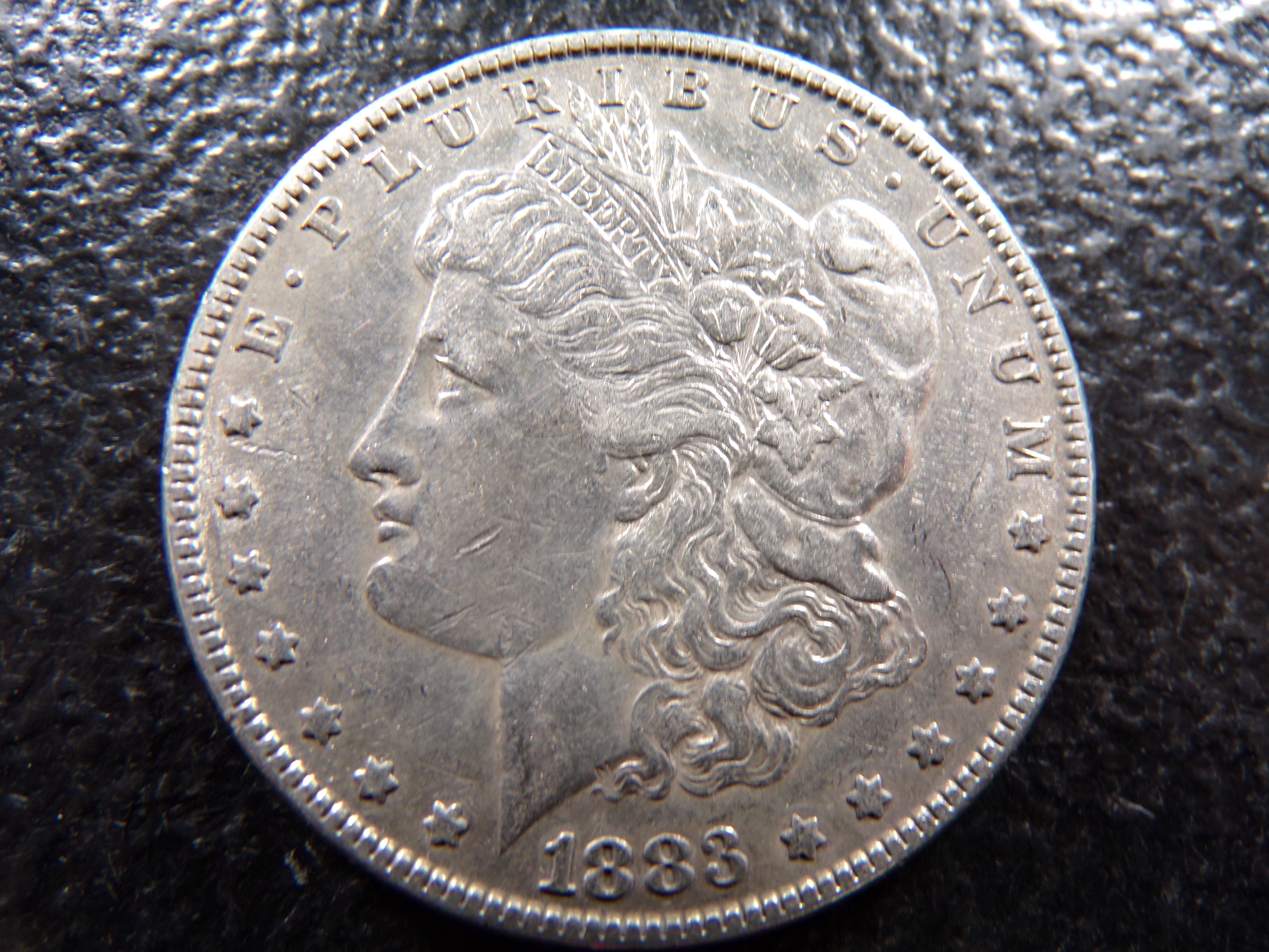 1883 MORGAN SILVER DOLLAR