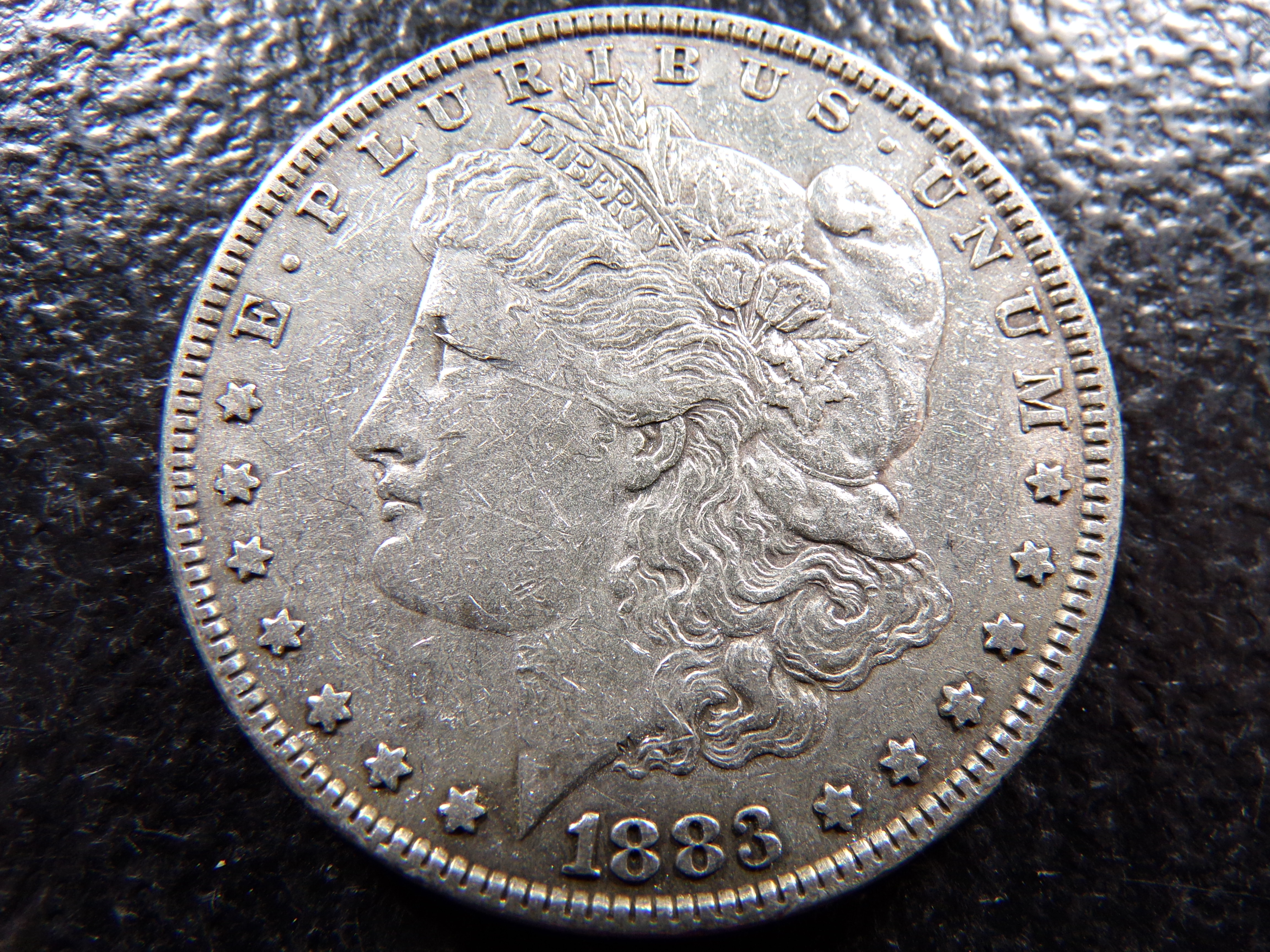 1883 MORGAN SILVER DOLLAR