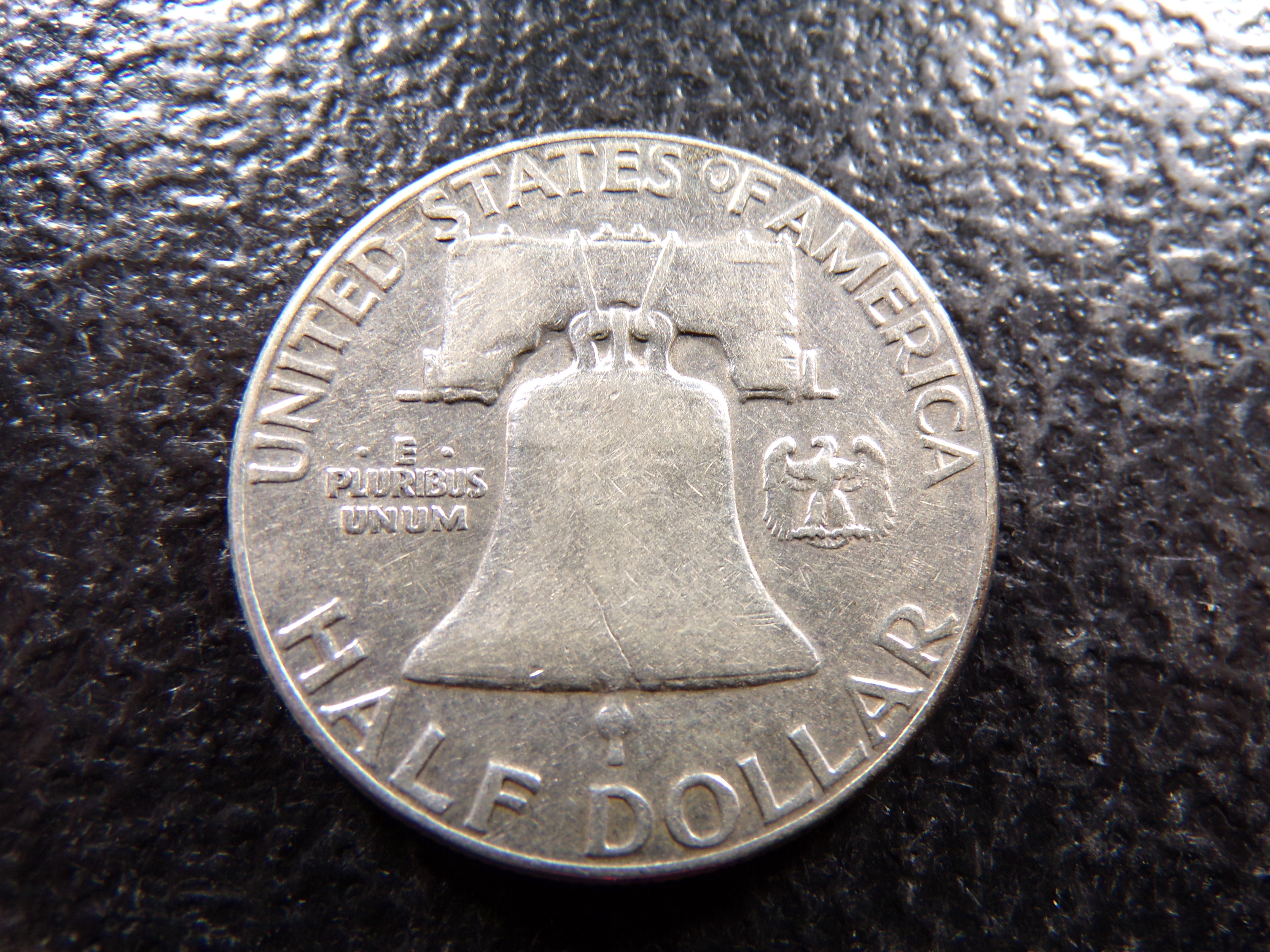 1951 FRANKLIN SILVER HALF DOLLAR