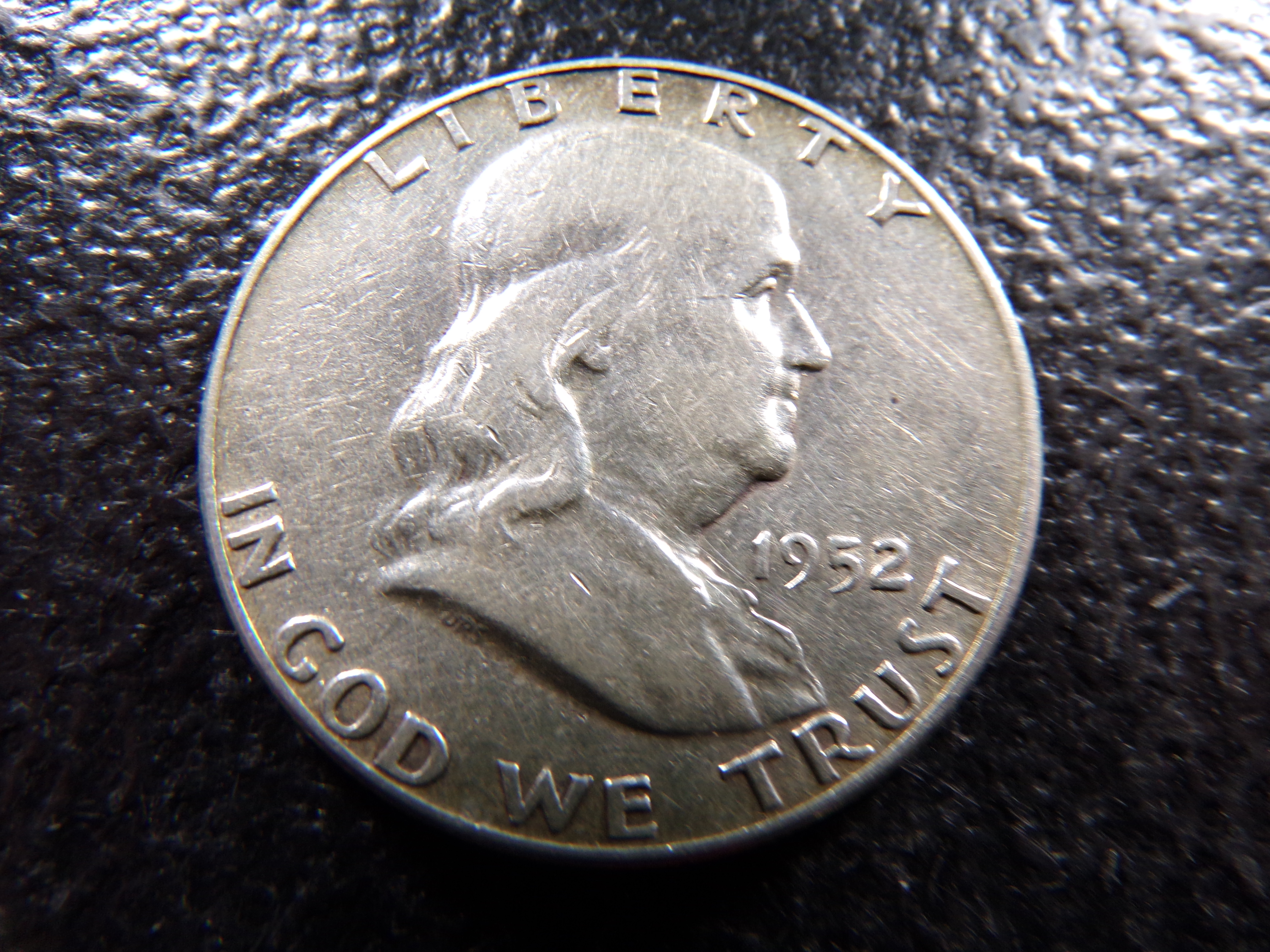 1952 FRANKLIN SILVER HALF DOLLAR