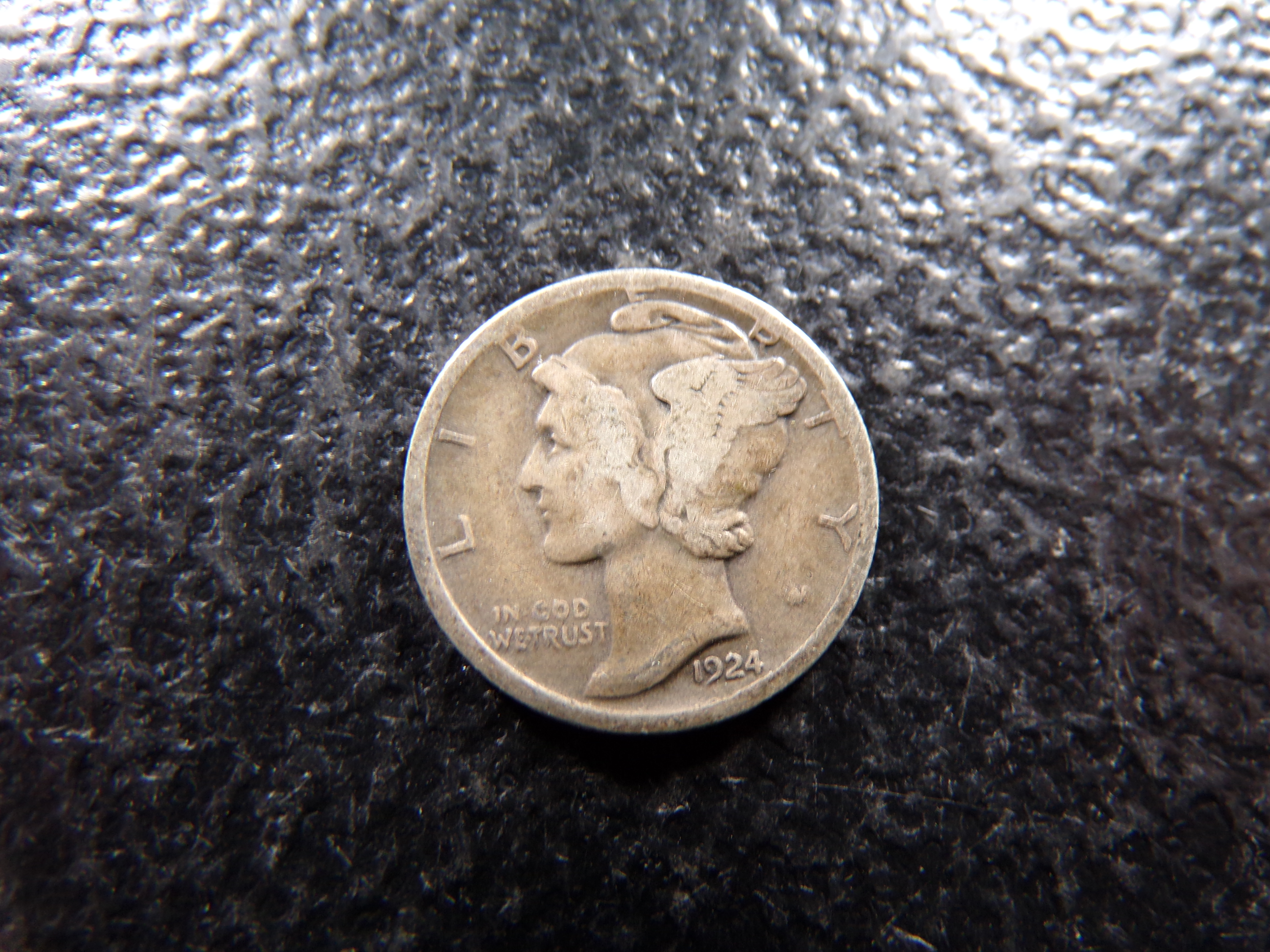 1924-D RARE DATE MERCURY SILVER DIME