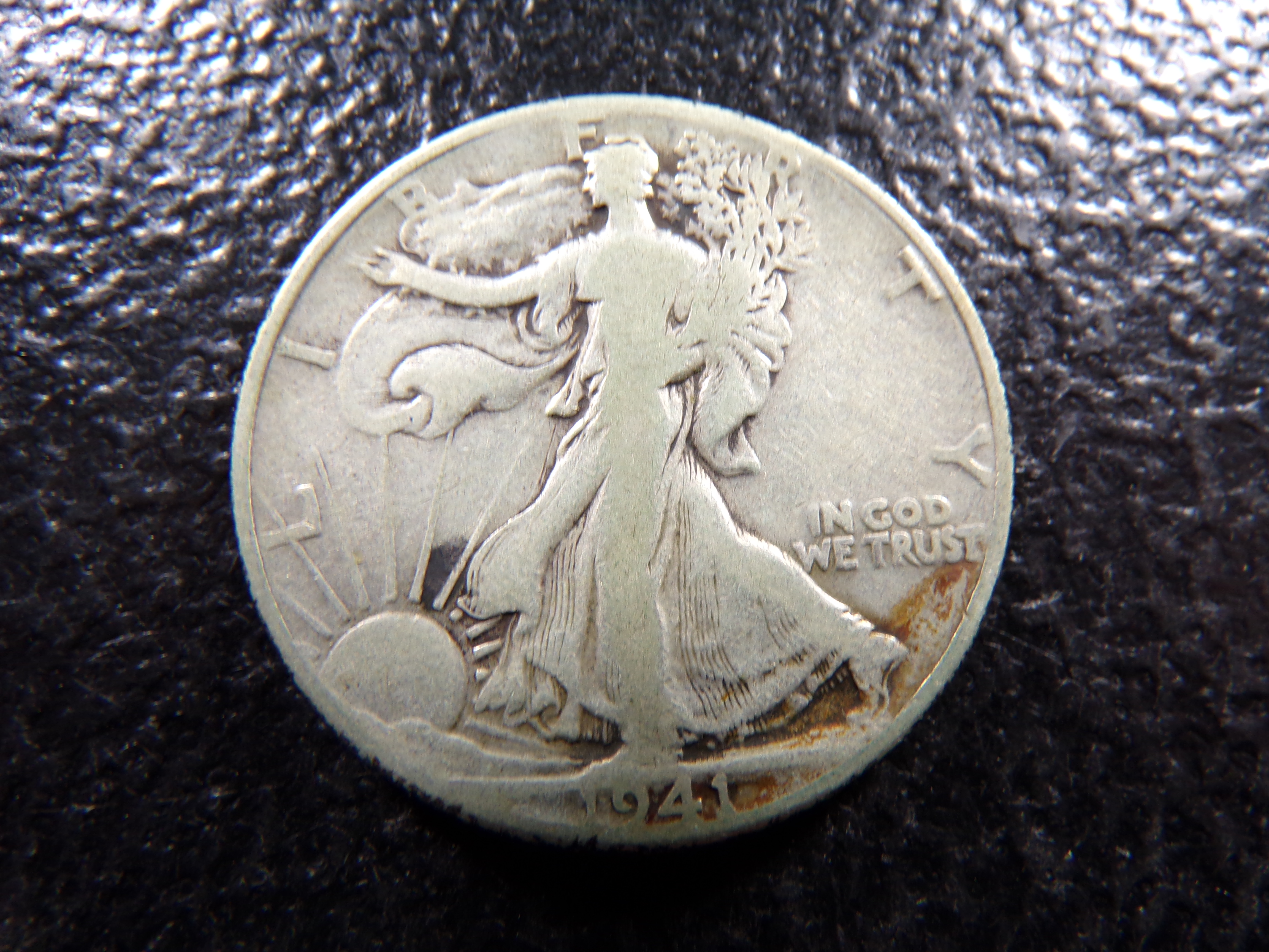 1941 WALKING LIBERTY SILVER HALF DOLLAR