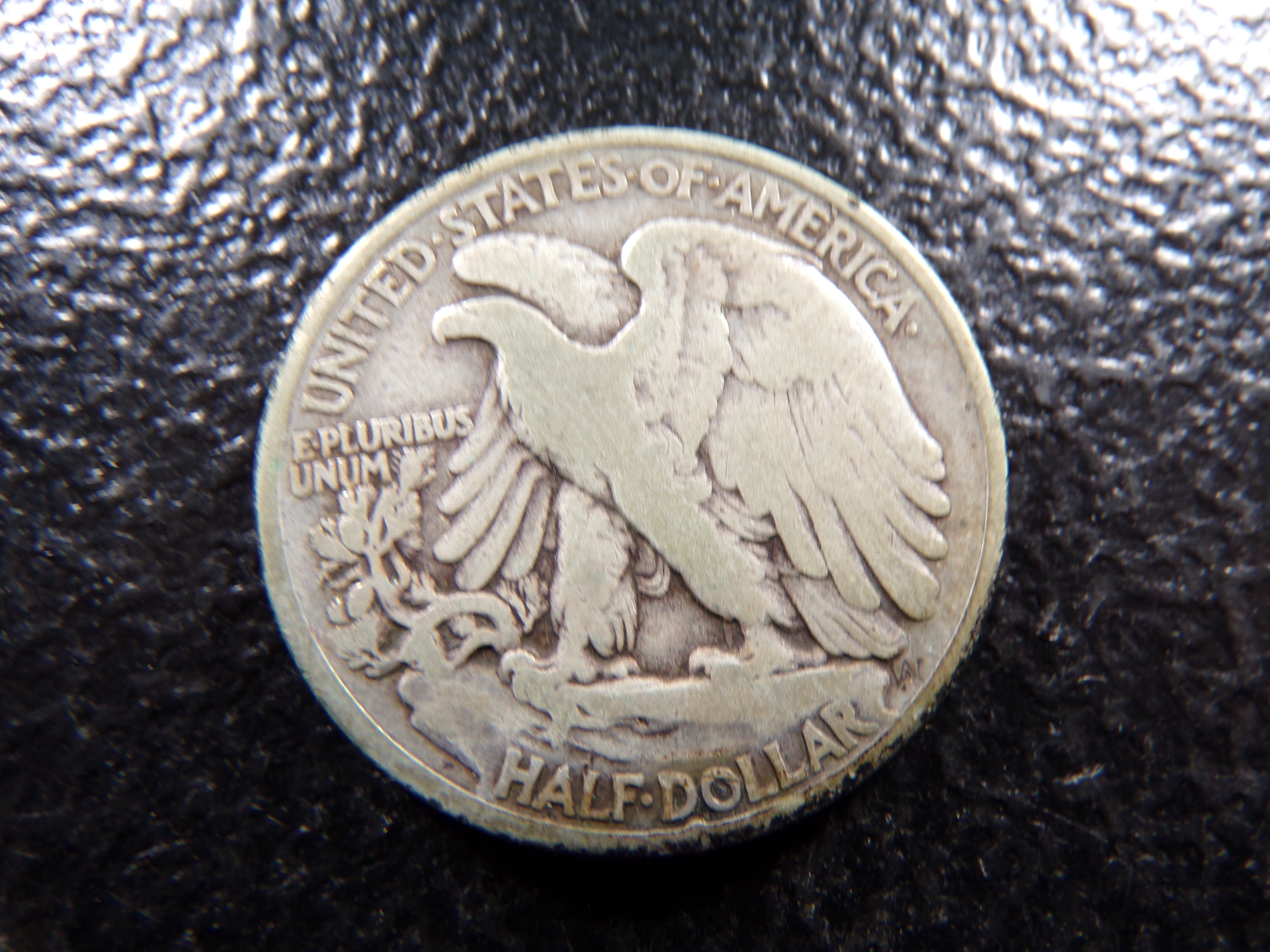 1942 WALKING LIBERTY SILVER HALF DOLLAR