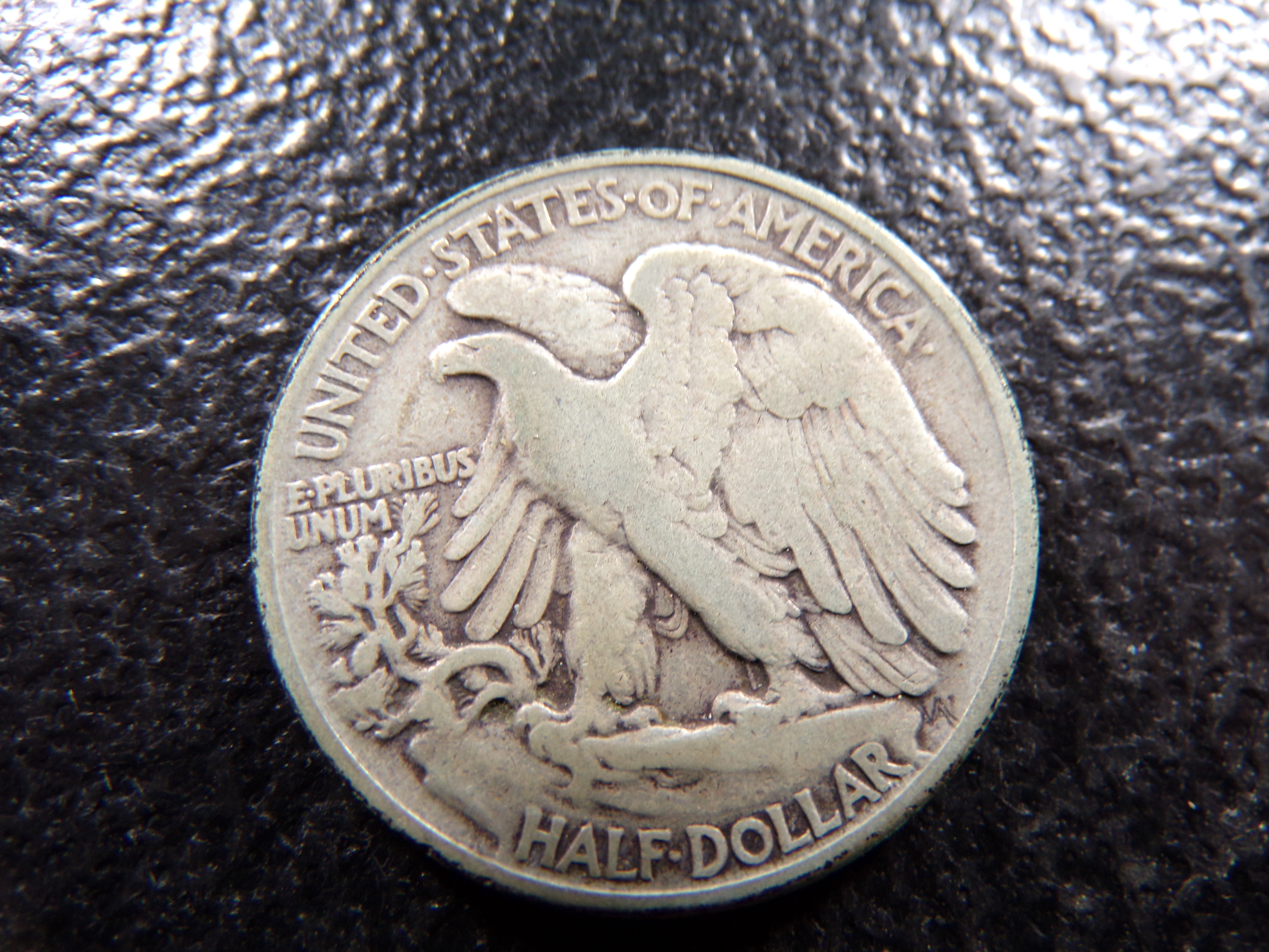 1944 WALKING LIBERTY SILVER HALF DOLLAR