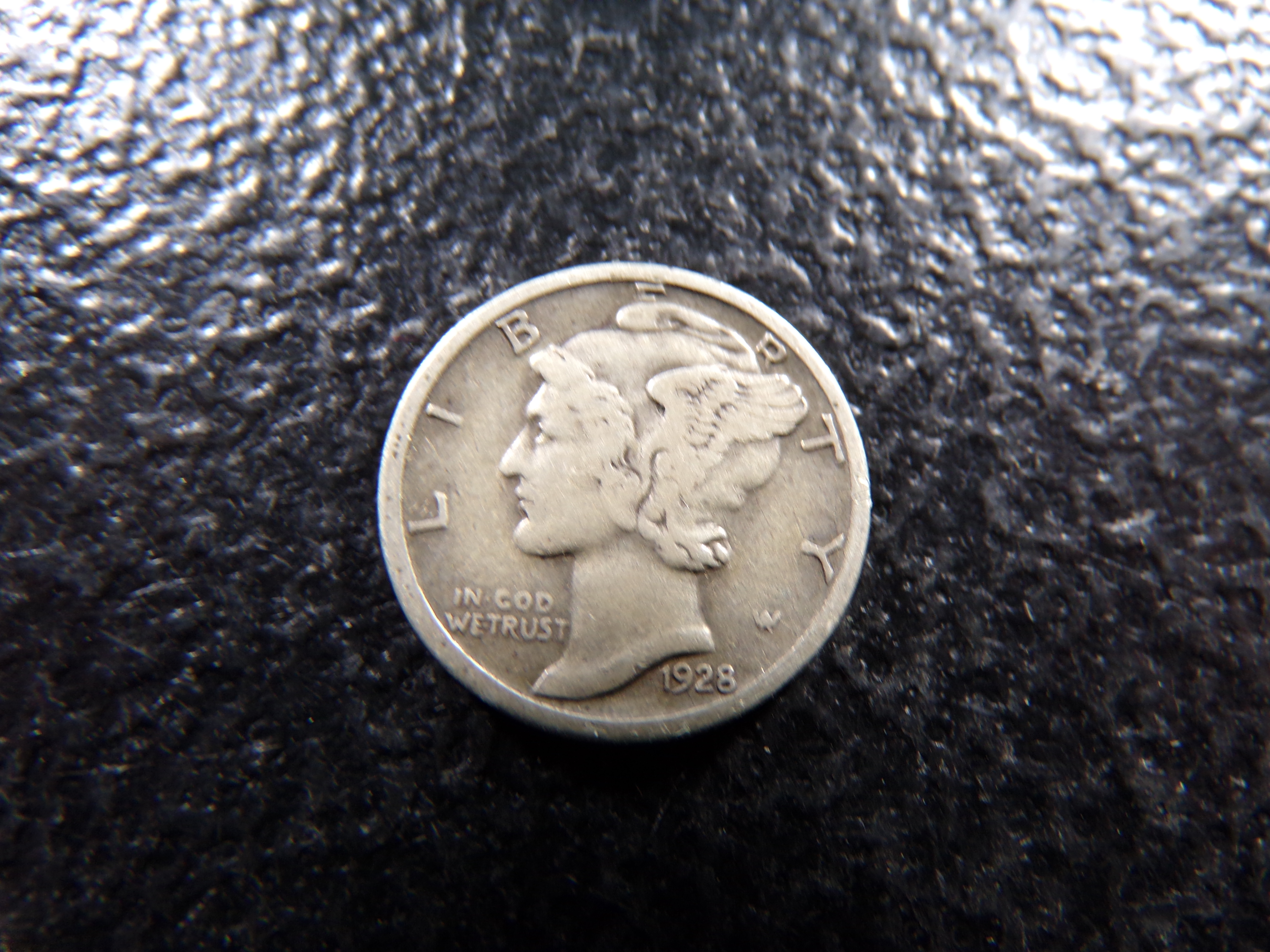 1928-S MERCURY SILVER DIME