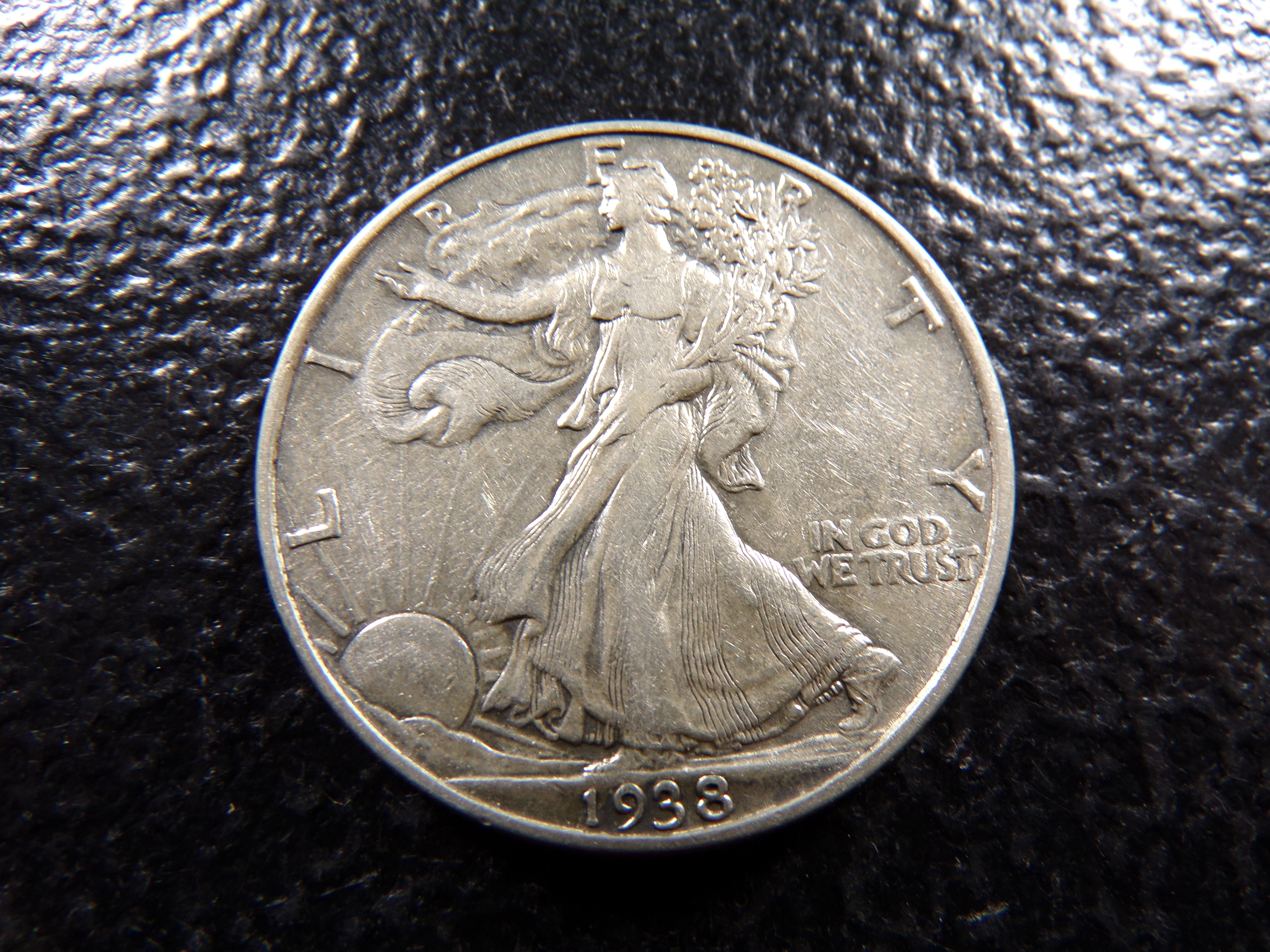 1938 HIGH GRADE WALKING LIBERTY SILVER HALF DOLLAR