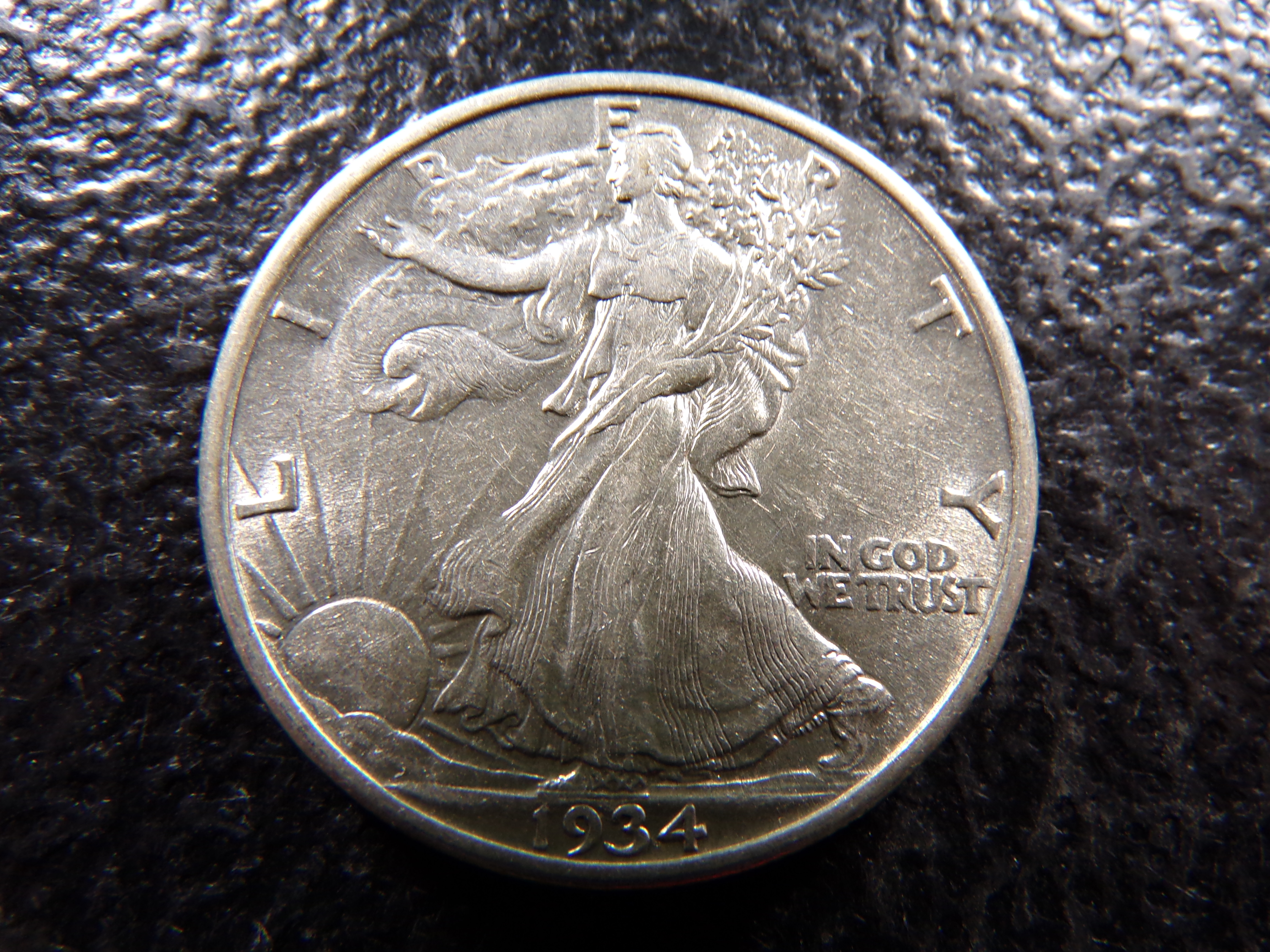 1934 HIGH GRADE WALKING LIBERTY SILVER HALF DOLLAR
