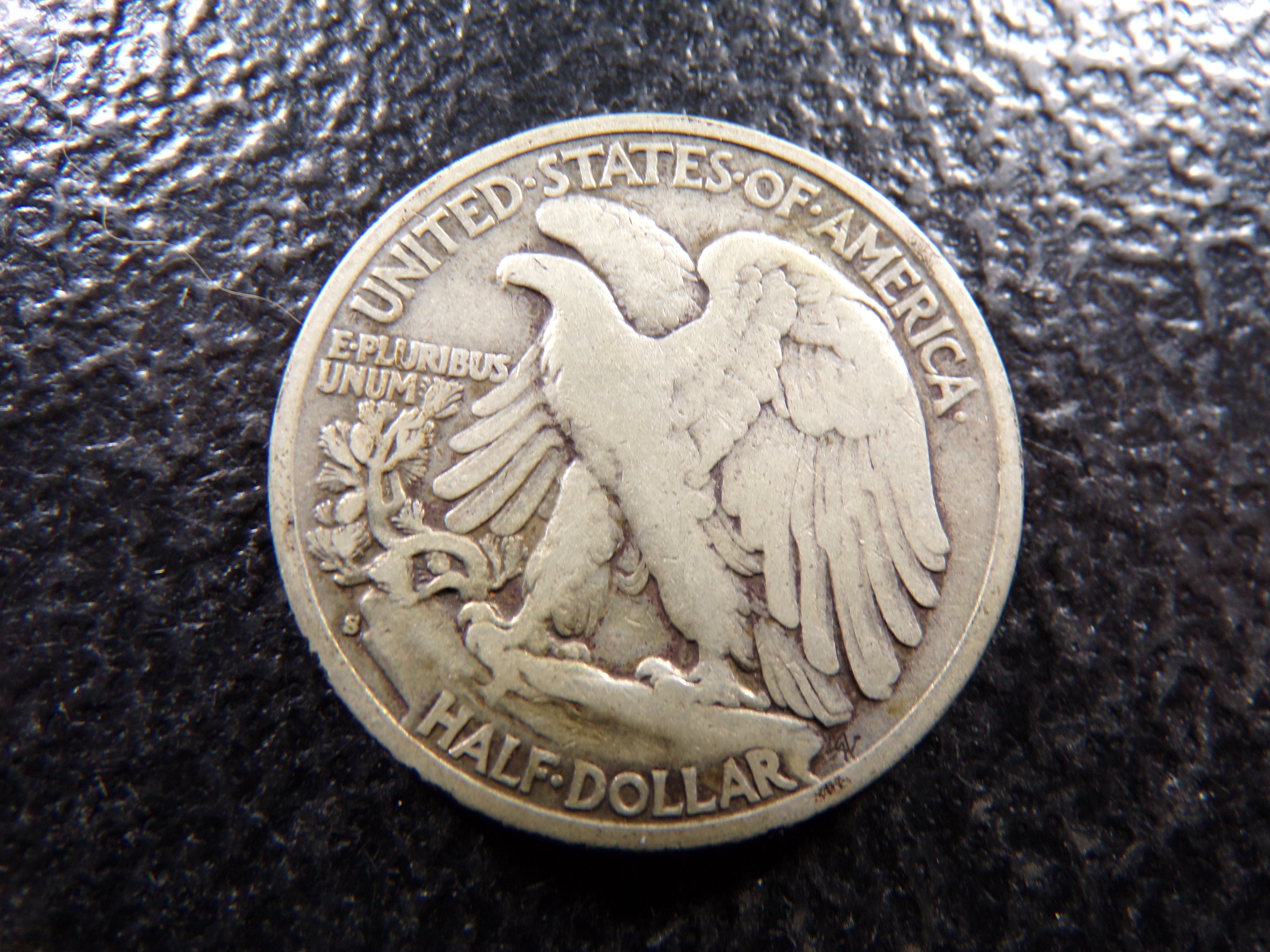 1928-S WALKING LIBERTY SILVER HALF DOLLAR