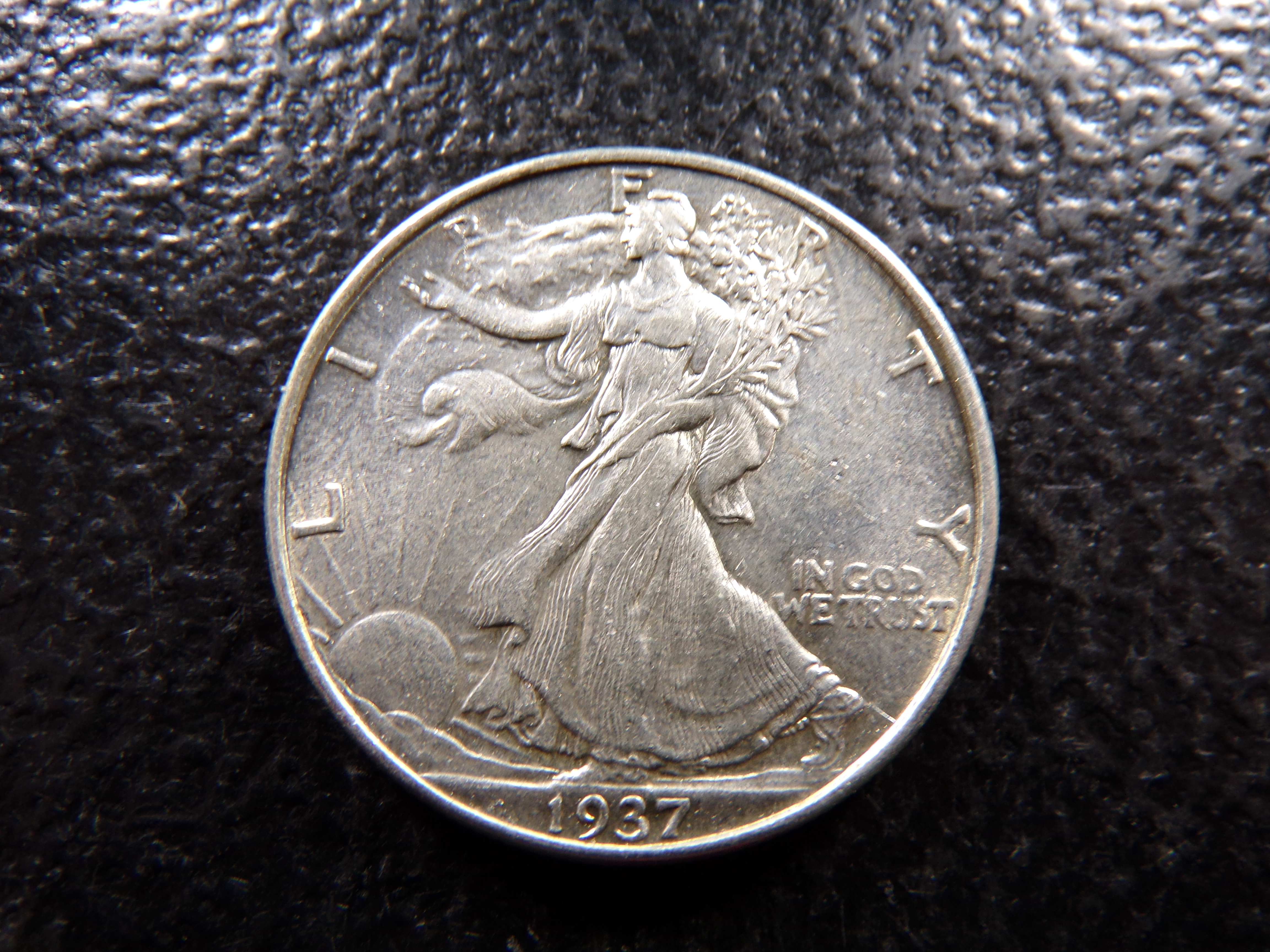 1937 HIGH GRADE WALKING LIBERTY SILVER HALF DOLLAR