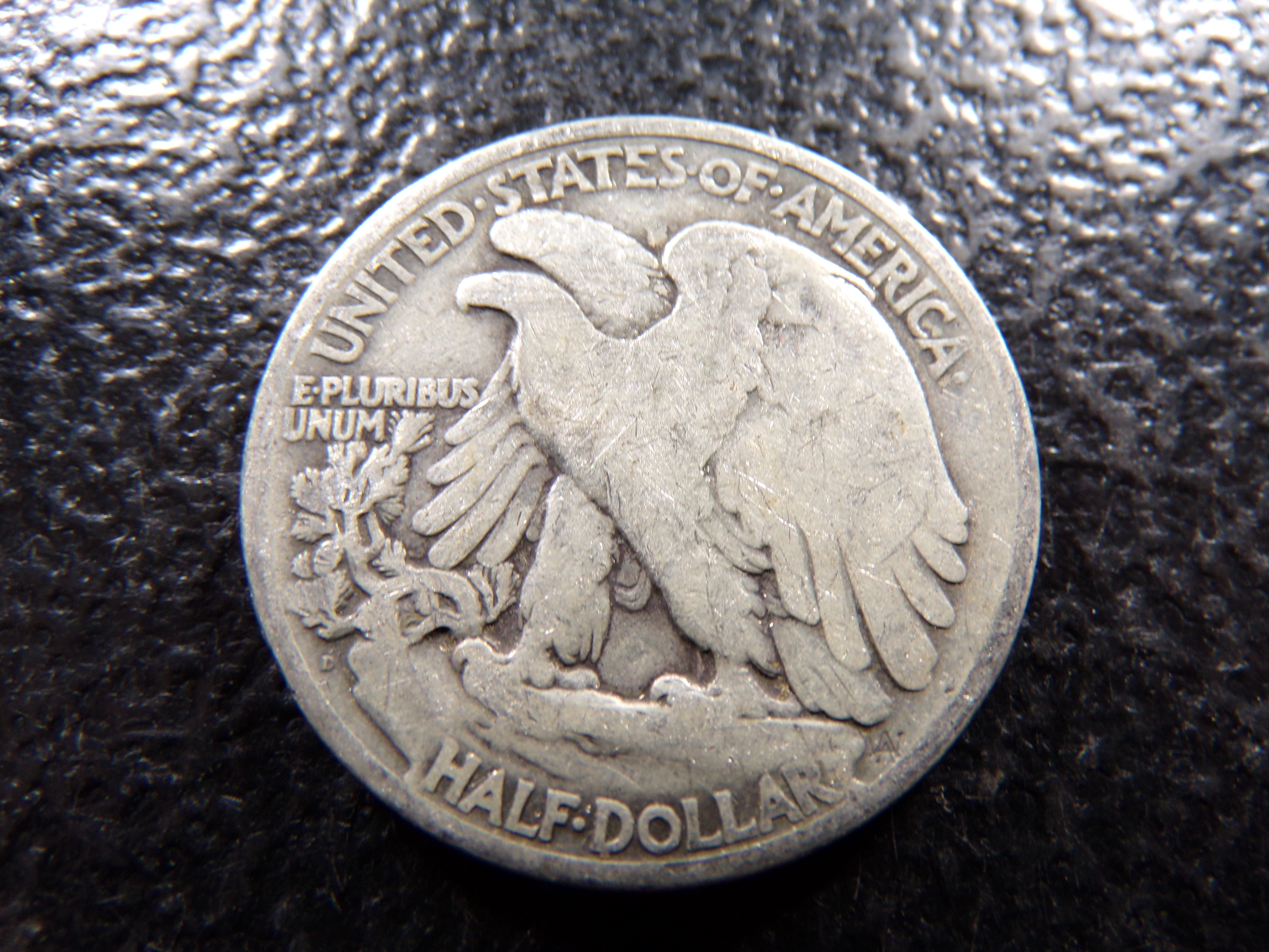 1921-D RARE KEY DATE WALKING LIBERTY SILVER HALF DOLLAR
