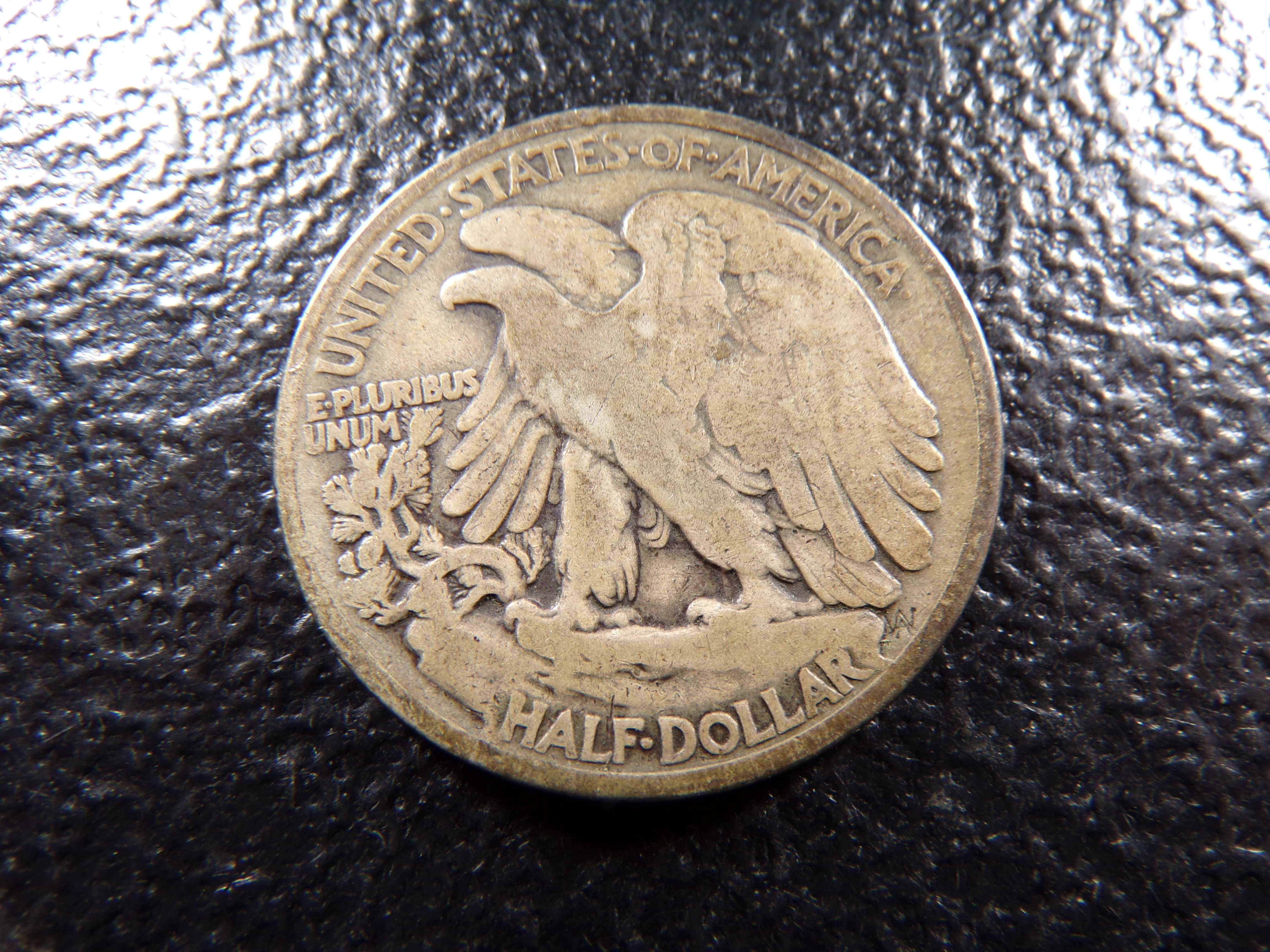 1919 WALKING LIBERTY SILVER HALF DOLLAR