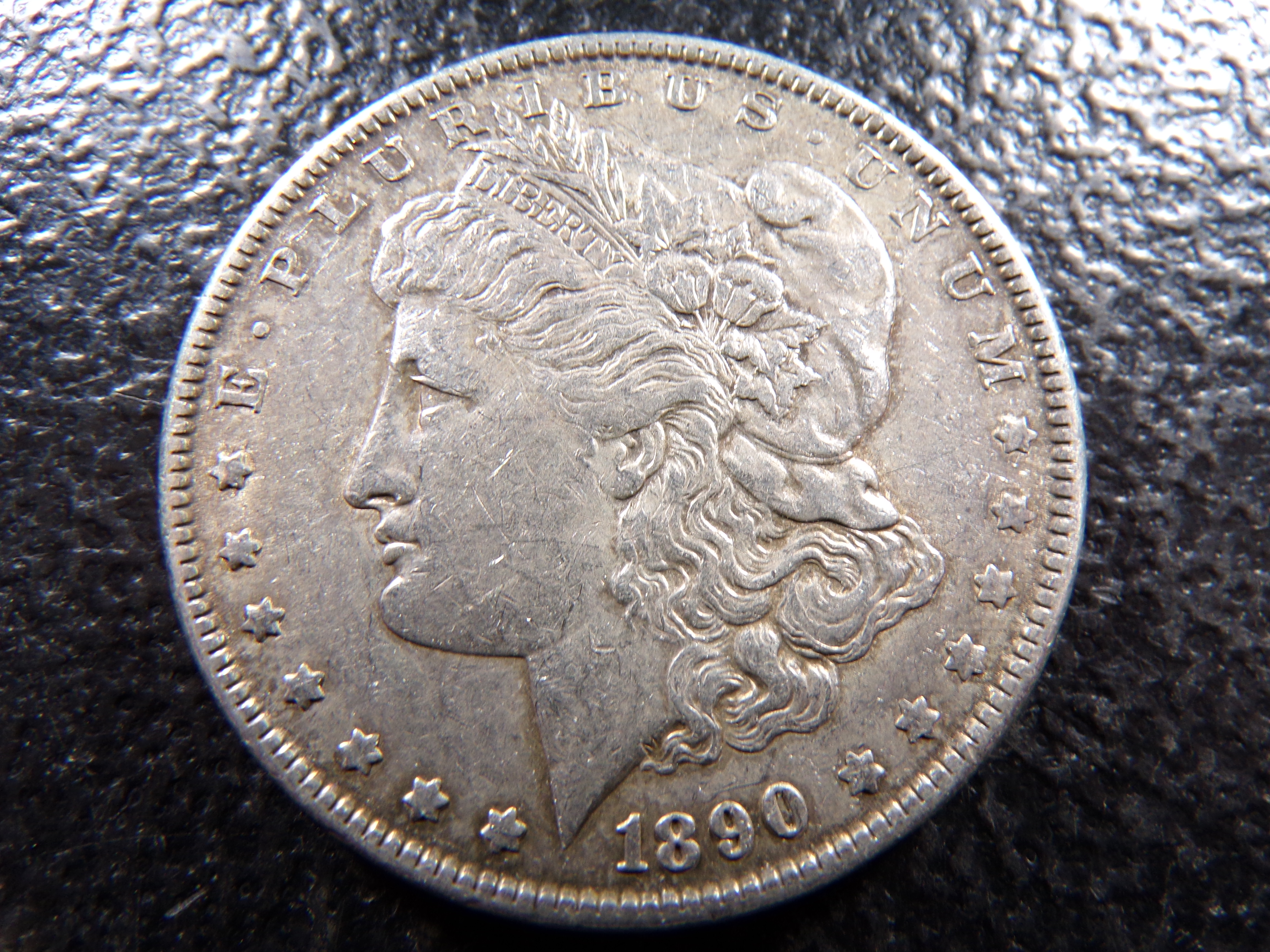 1890 MORGAN SILVER DOLLAR