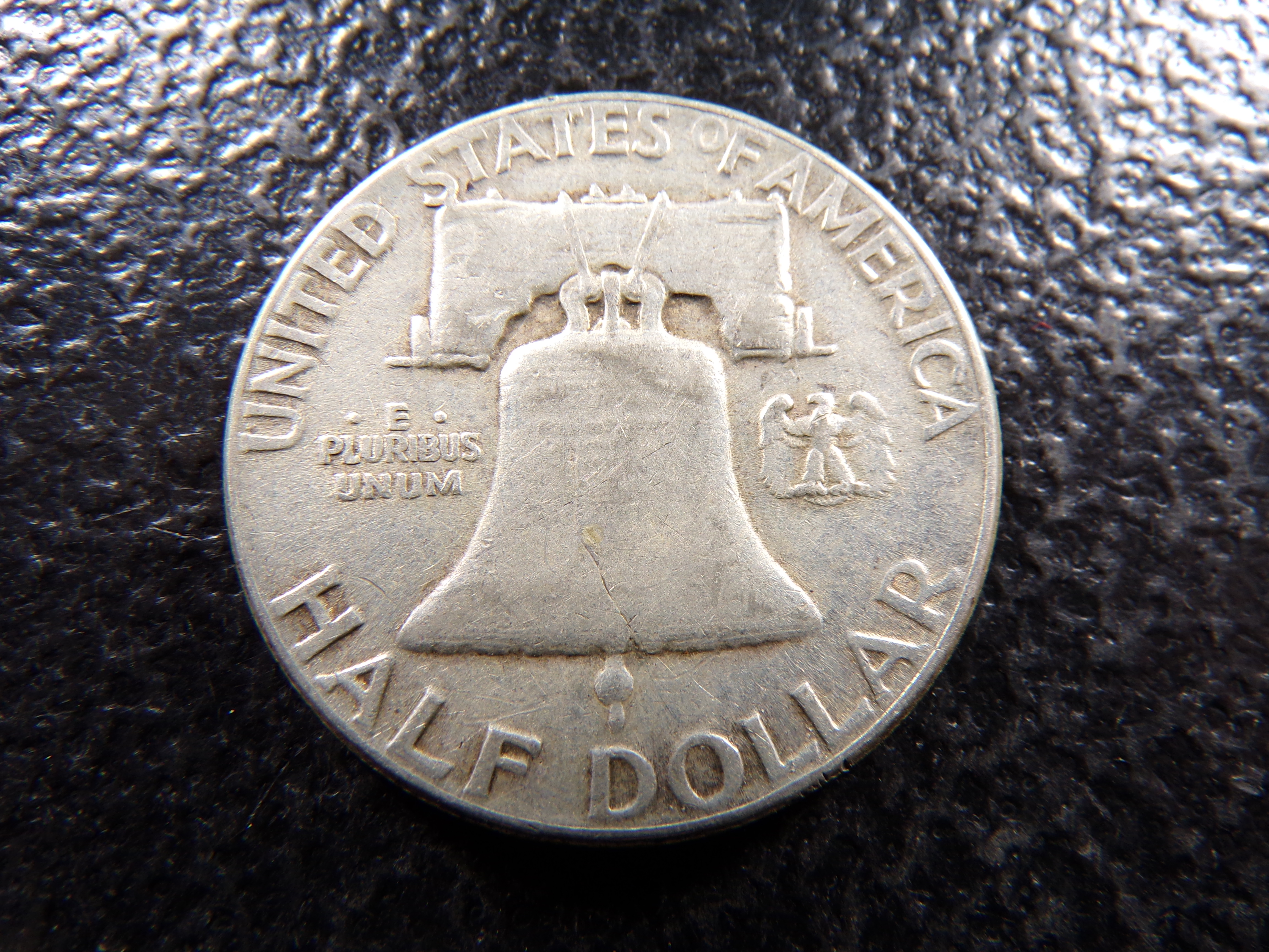 1951 FRANKLIN SILVER HALF DOLLAR