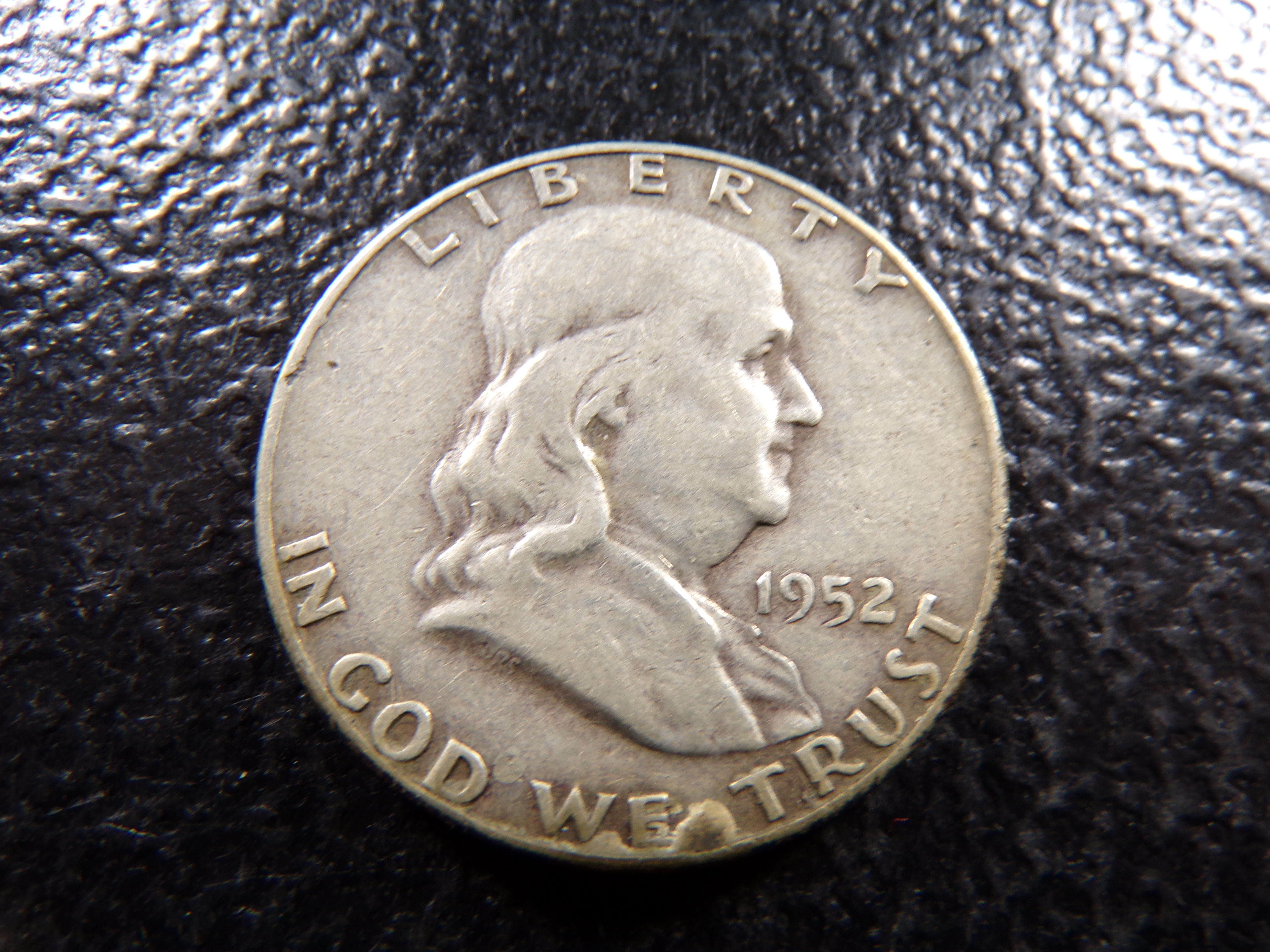 1952-D FRANKLIN SILVER HALF DOLLAR
