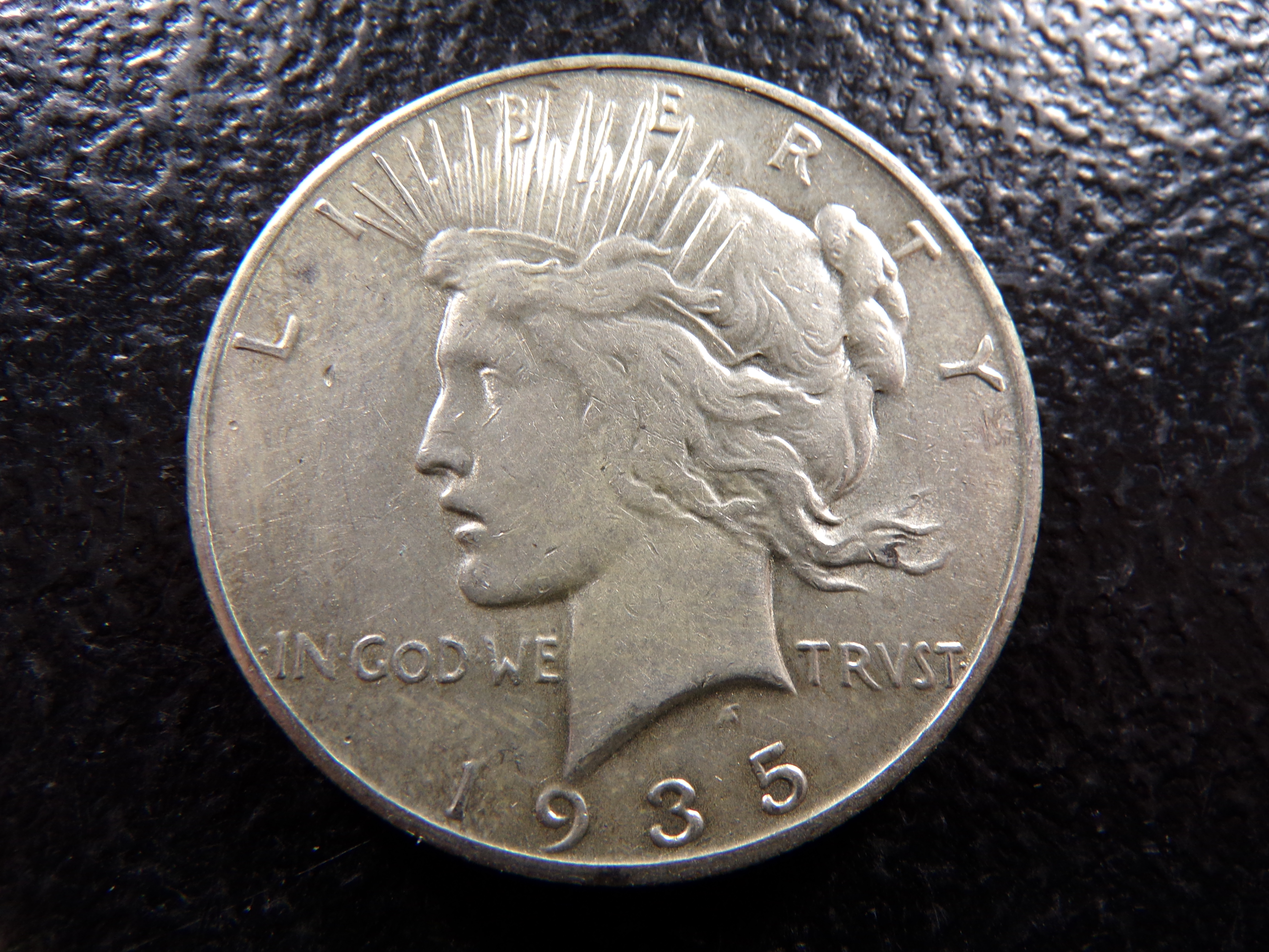 1935-S HIGH GRADE PEACE SILVER DOLLAR