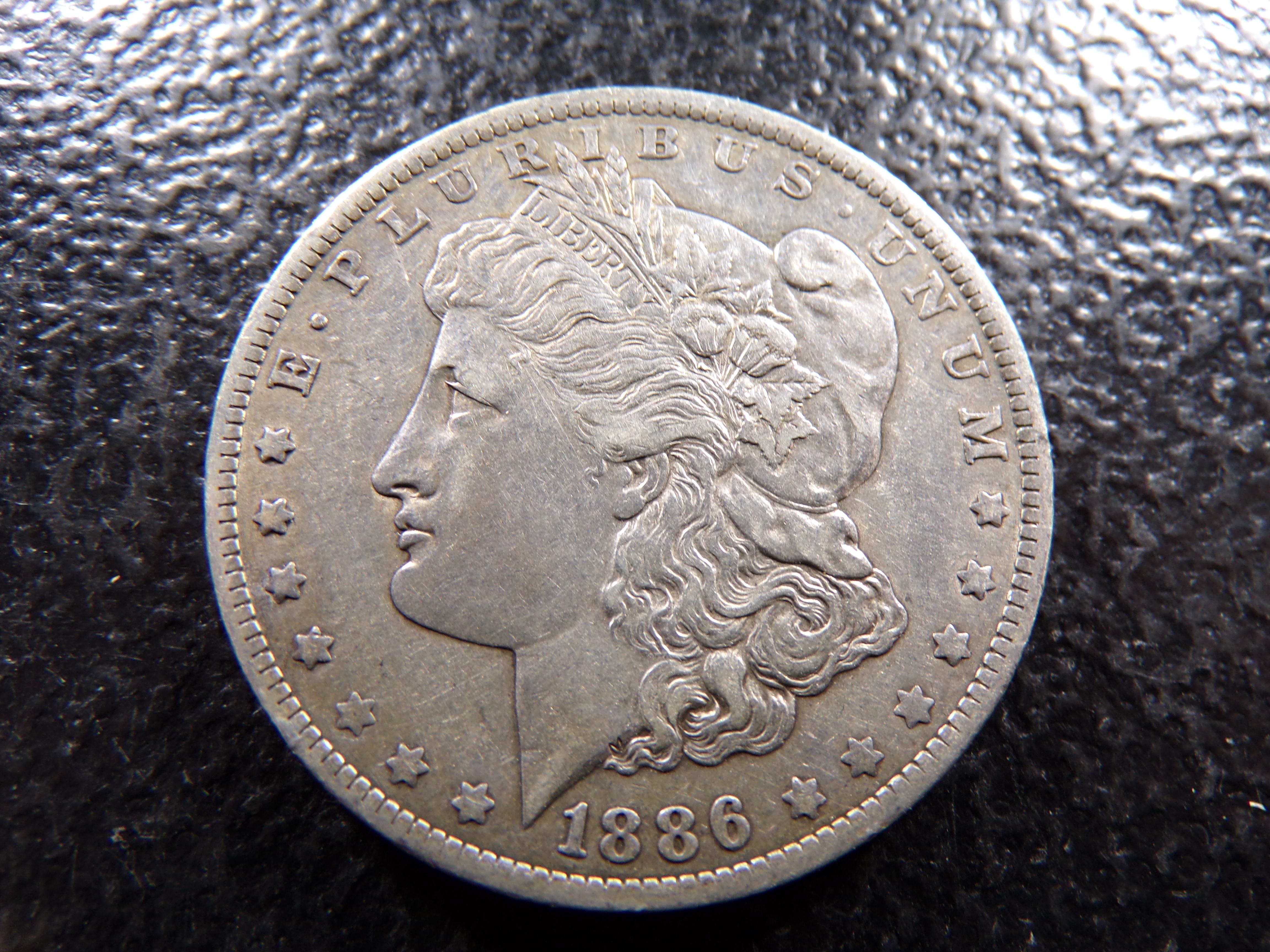 1886-O MORGAN SILVER DOLLAR