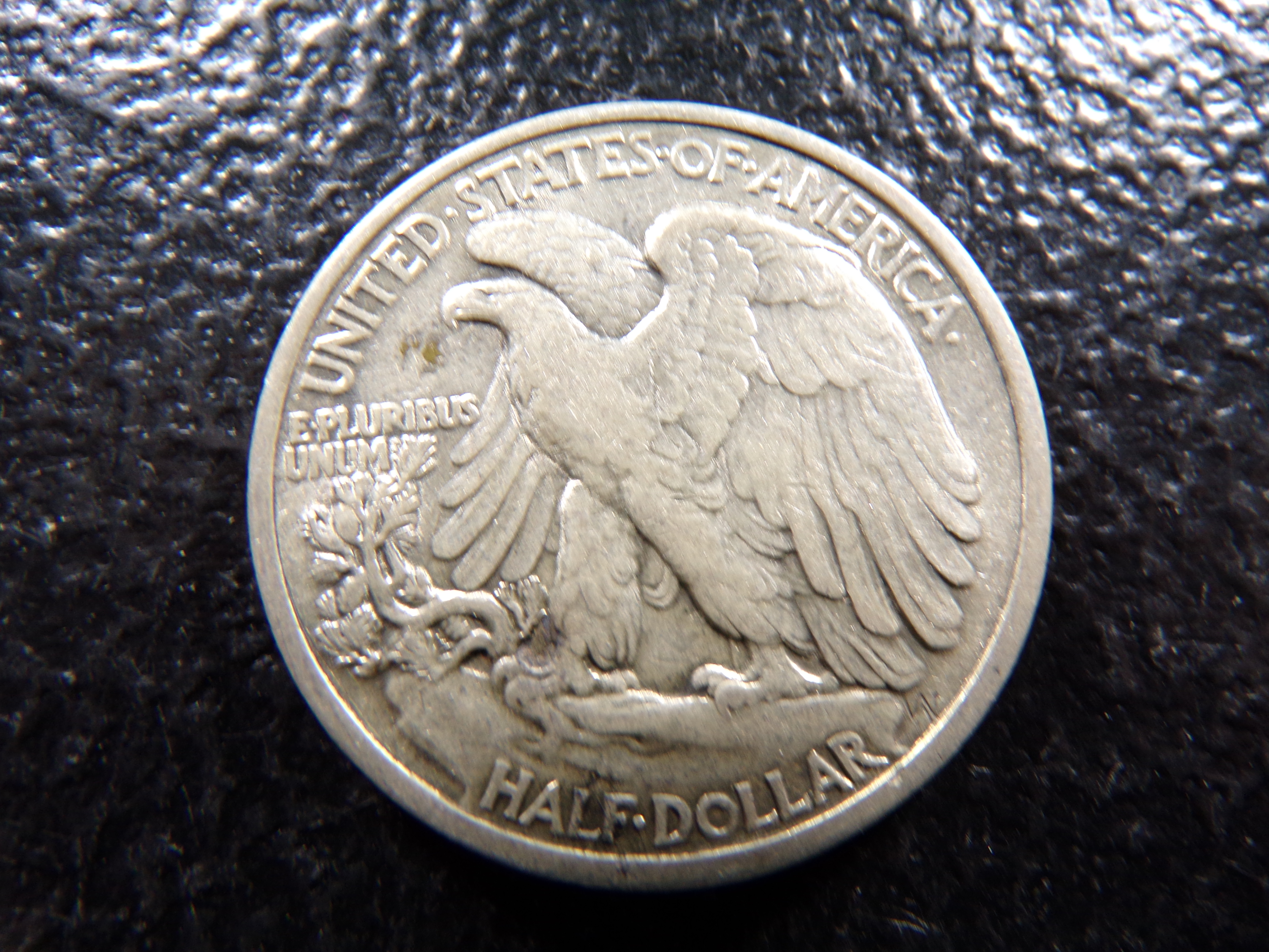 1934 WALKING LIBERTY SILVER HALF DOLLAR