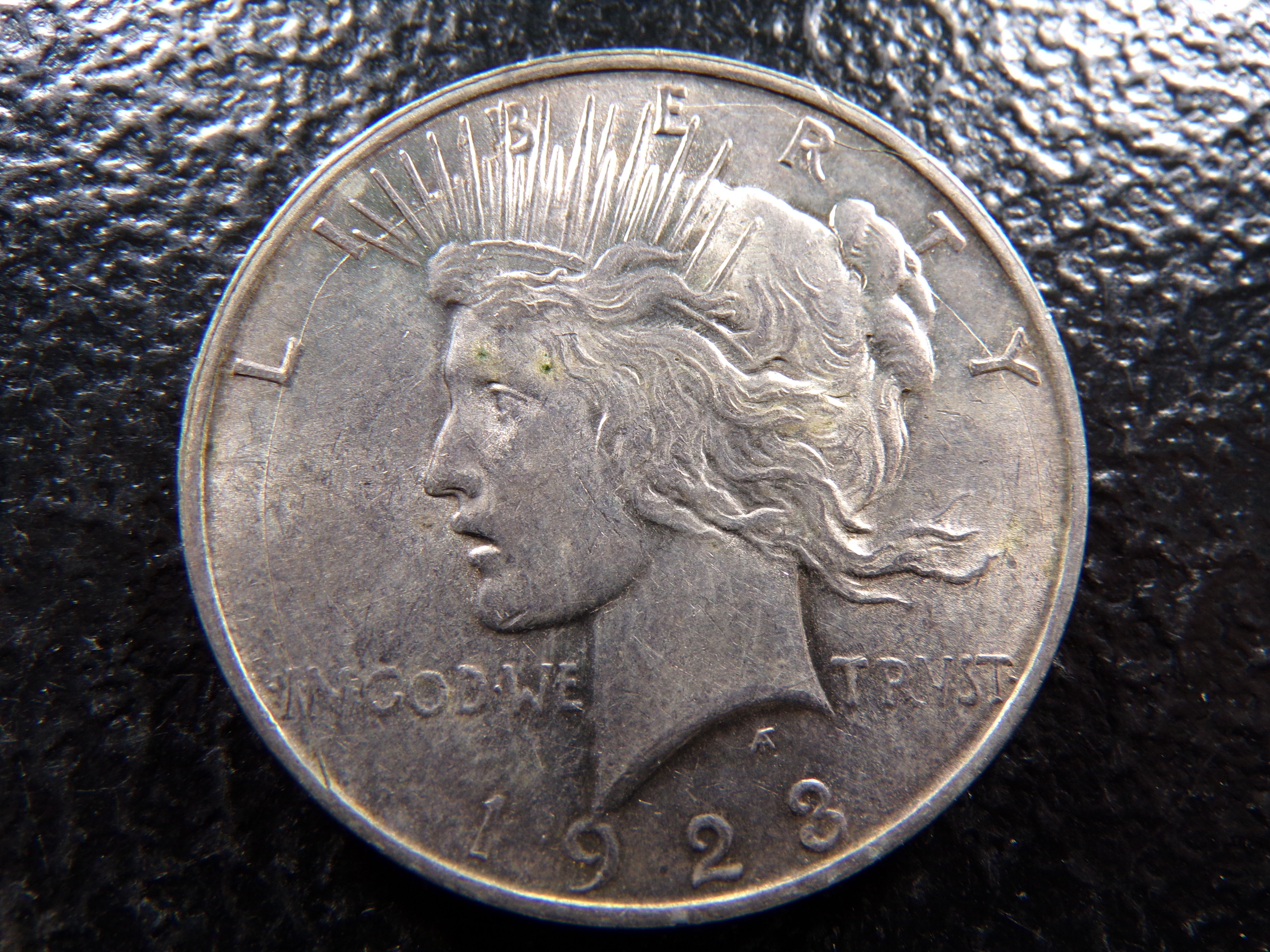 1923-D HIGH GRADE PEACE SILVER DOLLAR