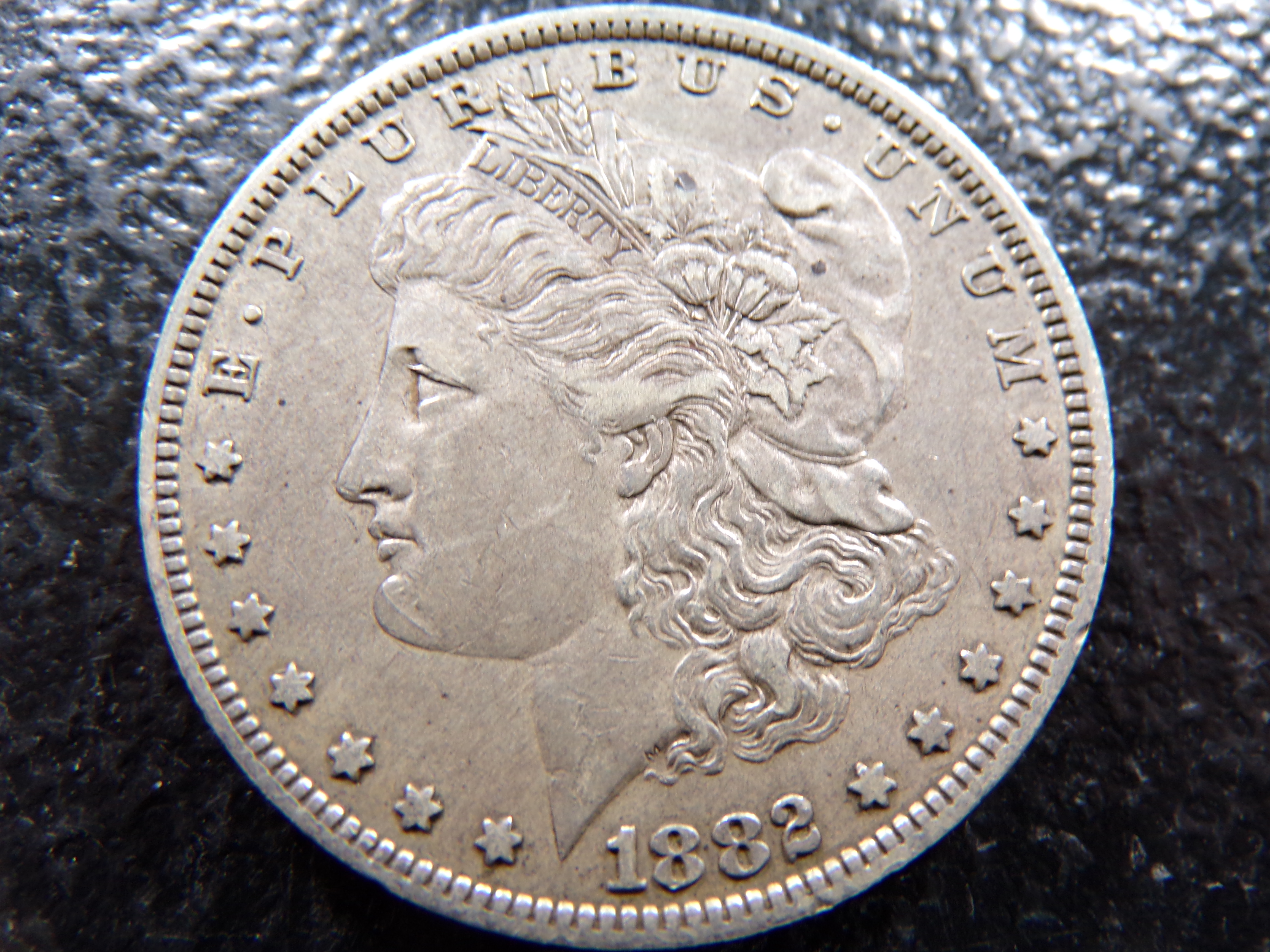 1882-O MORGAN SILVER DOLLAR