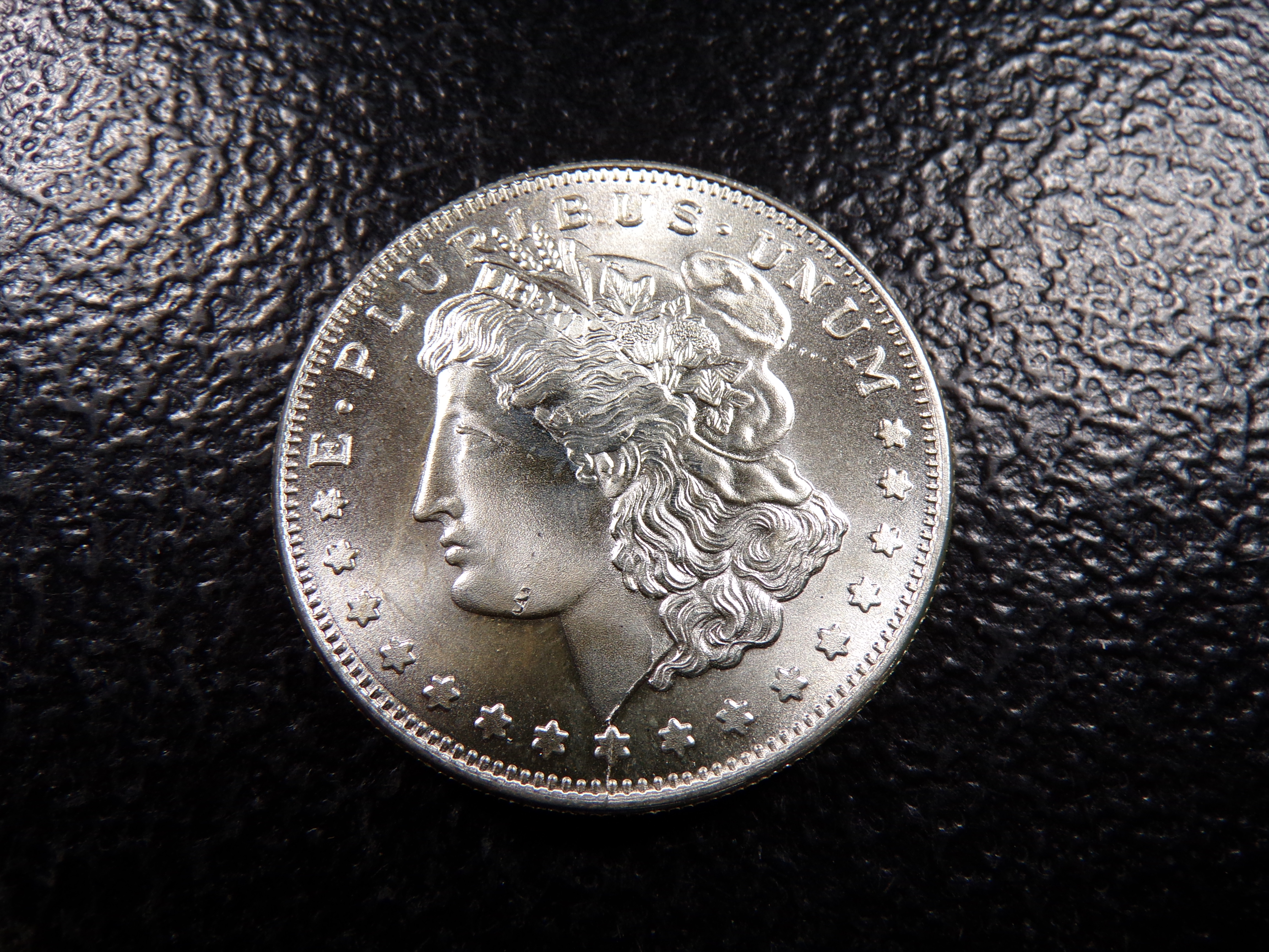 SILVER COLLECTIBLE 1 OUNCE .999 FINE SILVER