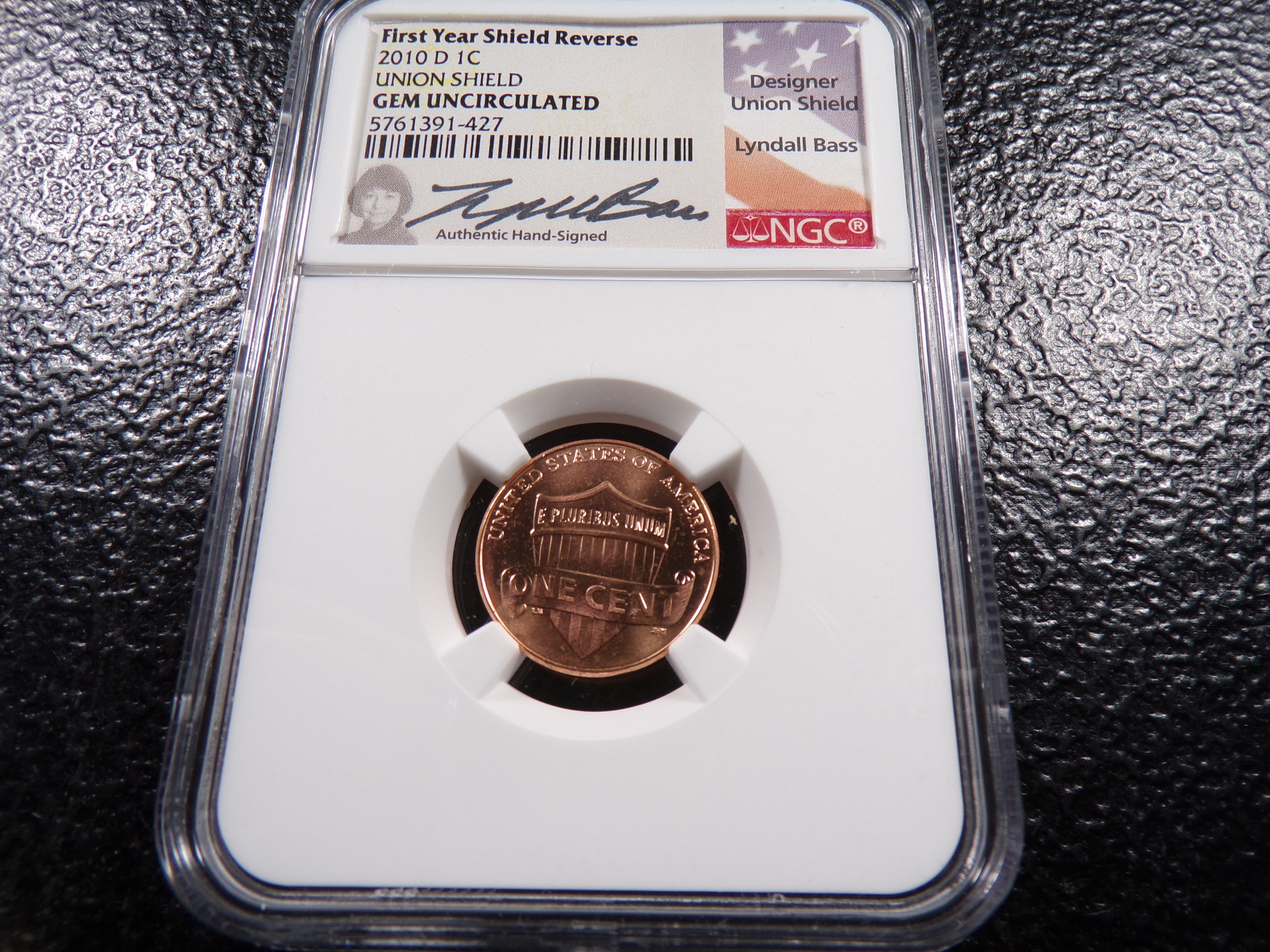 2010-D NGC GEM UNC. FIRST YEAR UNION SHIELD REVERSE WITH SIGNATURE LINCOLN CENT
