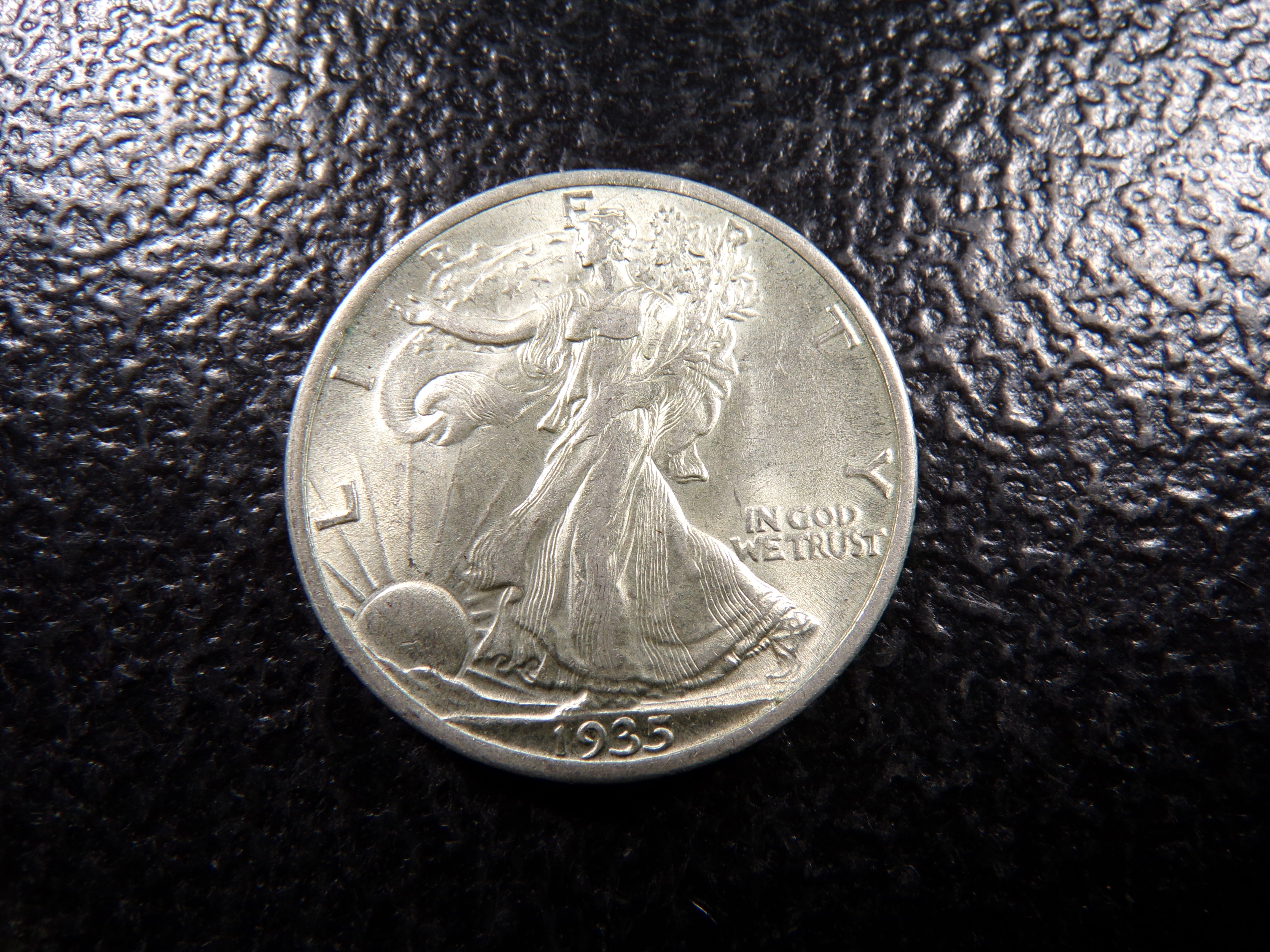 1935 HIGH GRADE WALKING LIBERTY SILVER HALF DOLLAR
