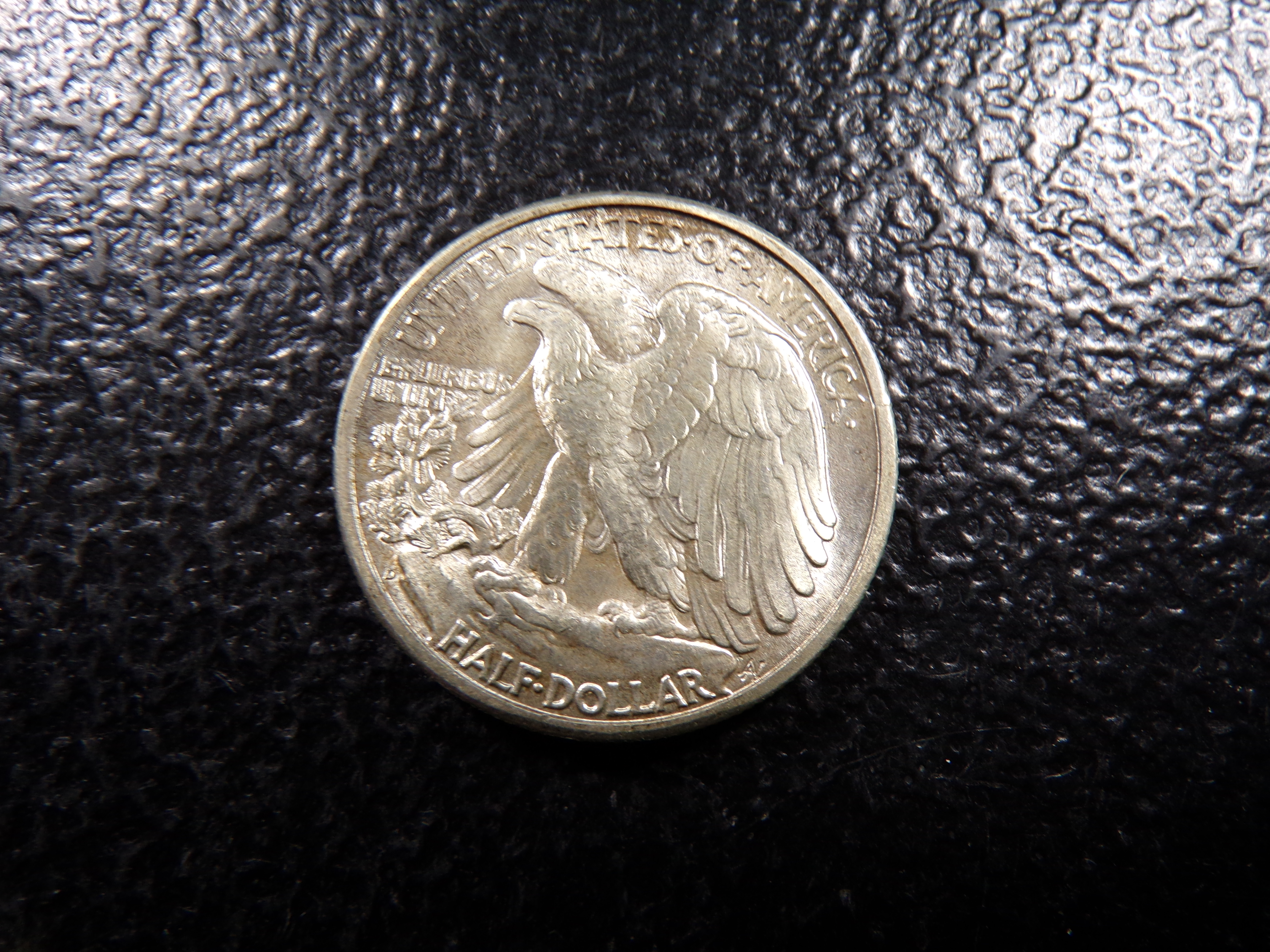 1947-D HIGH GRADE WALKING LIBERTY SILVER HALF DOLLAR