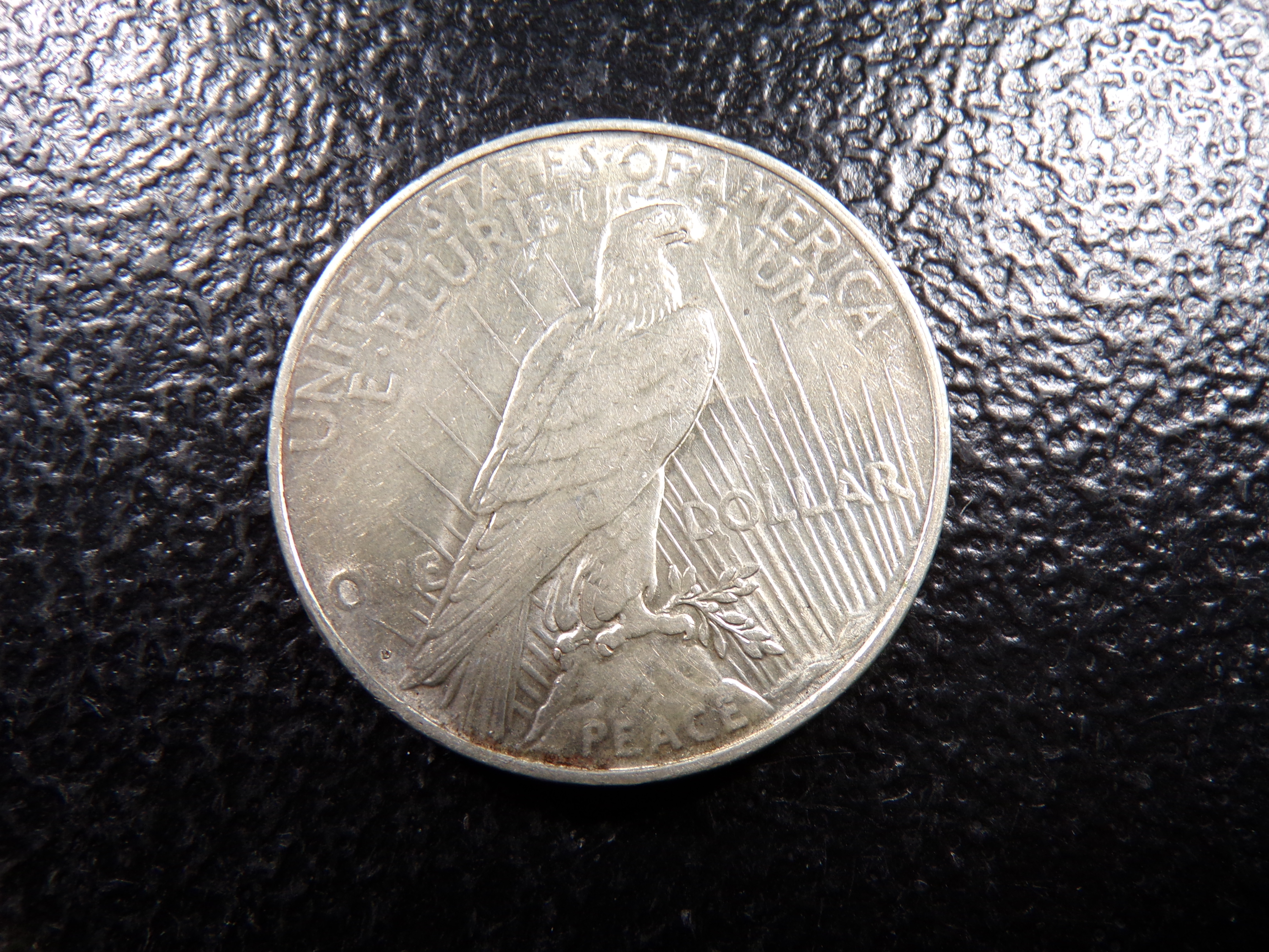 1927-D HIGH GRADE PEACE SILVER DOLLAR