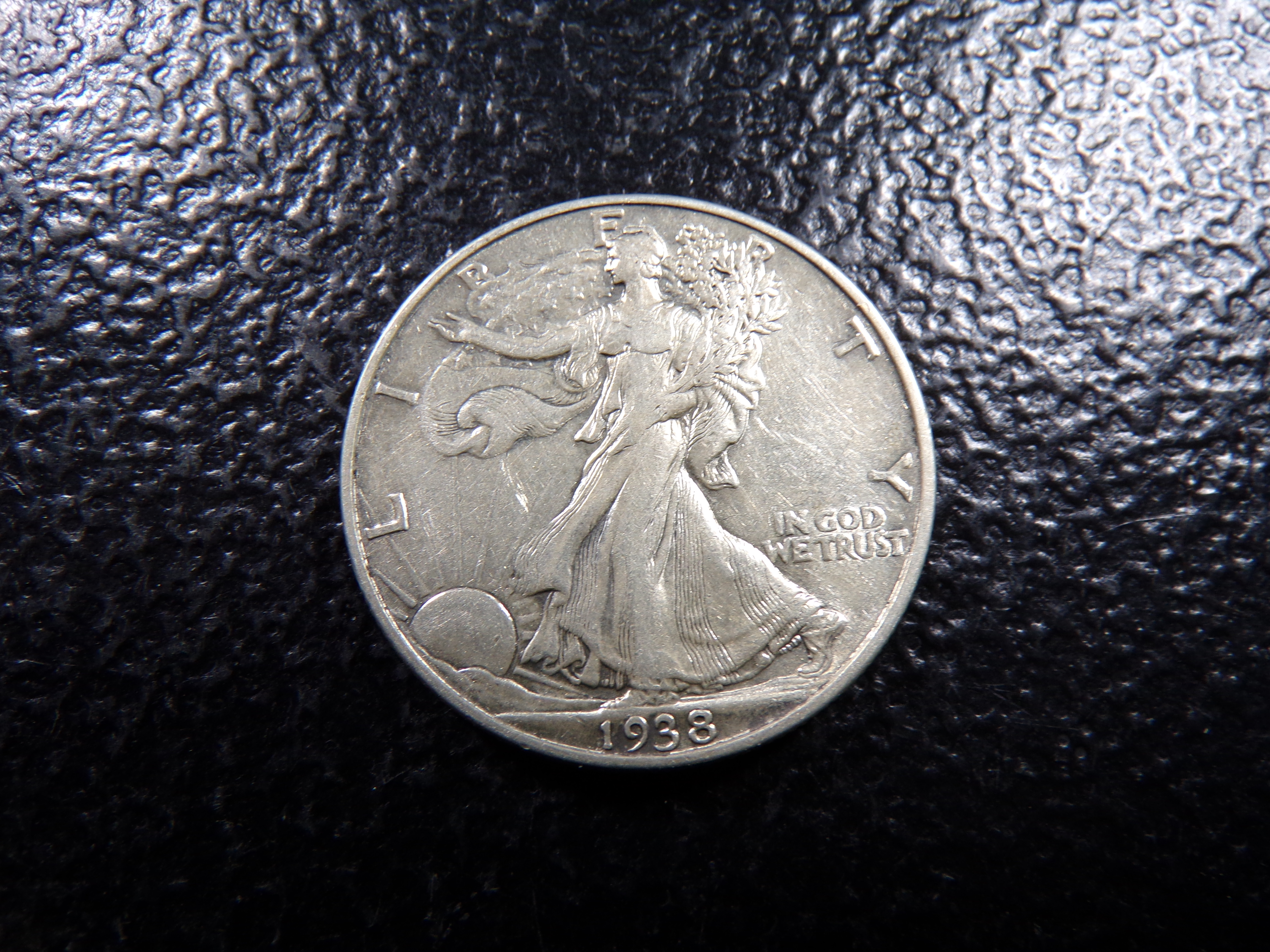 1938 HIGH GRADE WALKING LIBERTY SILVER HALF DOLLAR