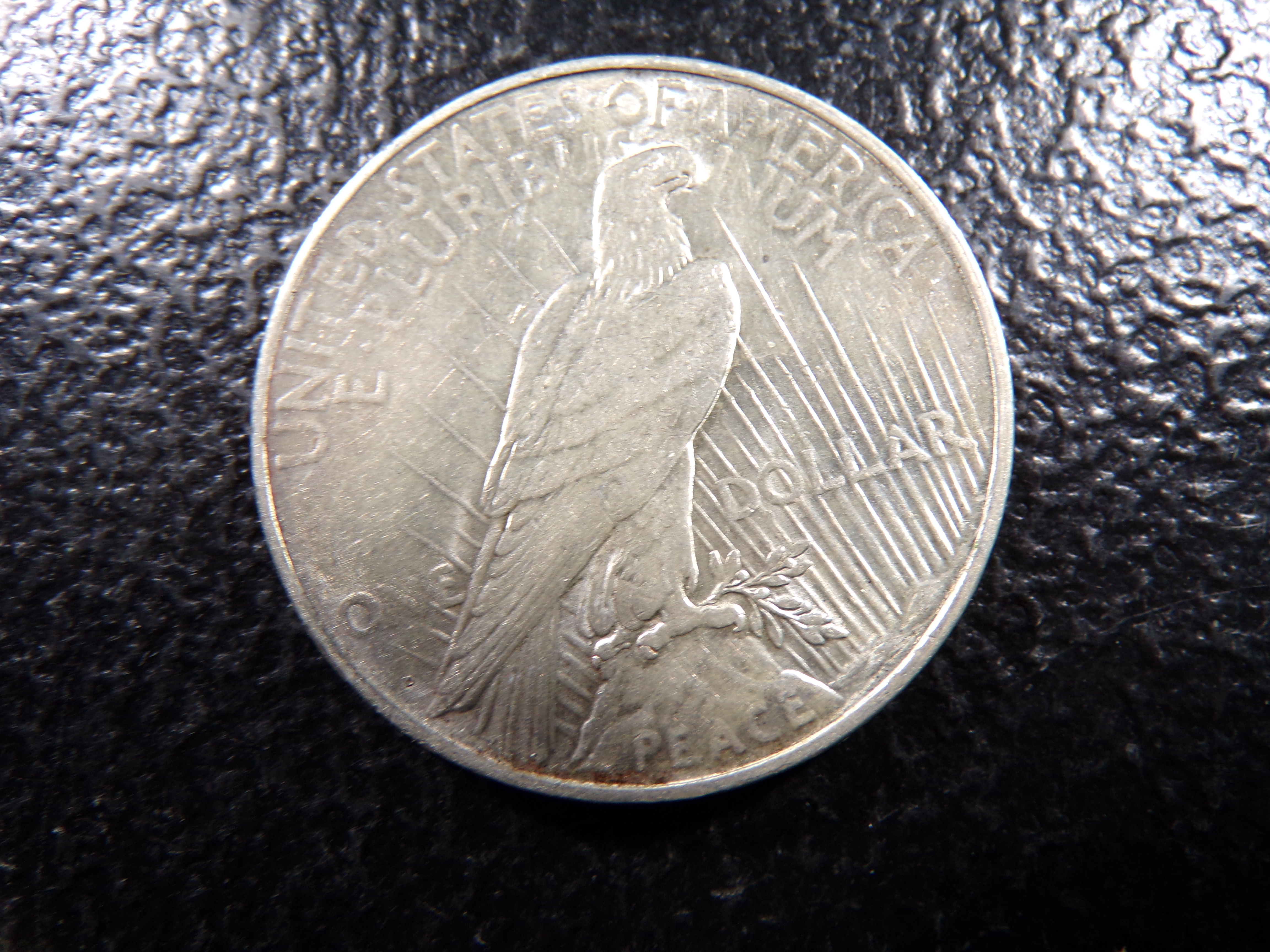 1927-D HIGH GRADE PEACE SILVER DOLLAR