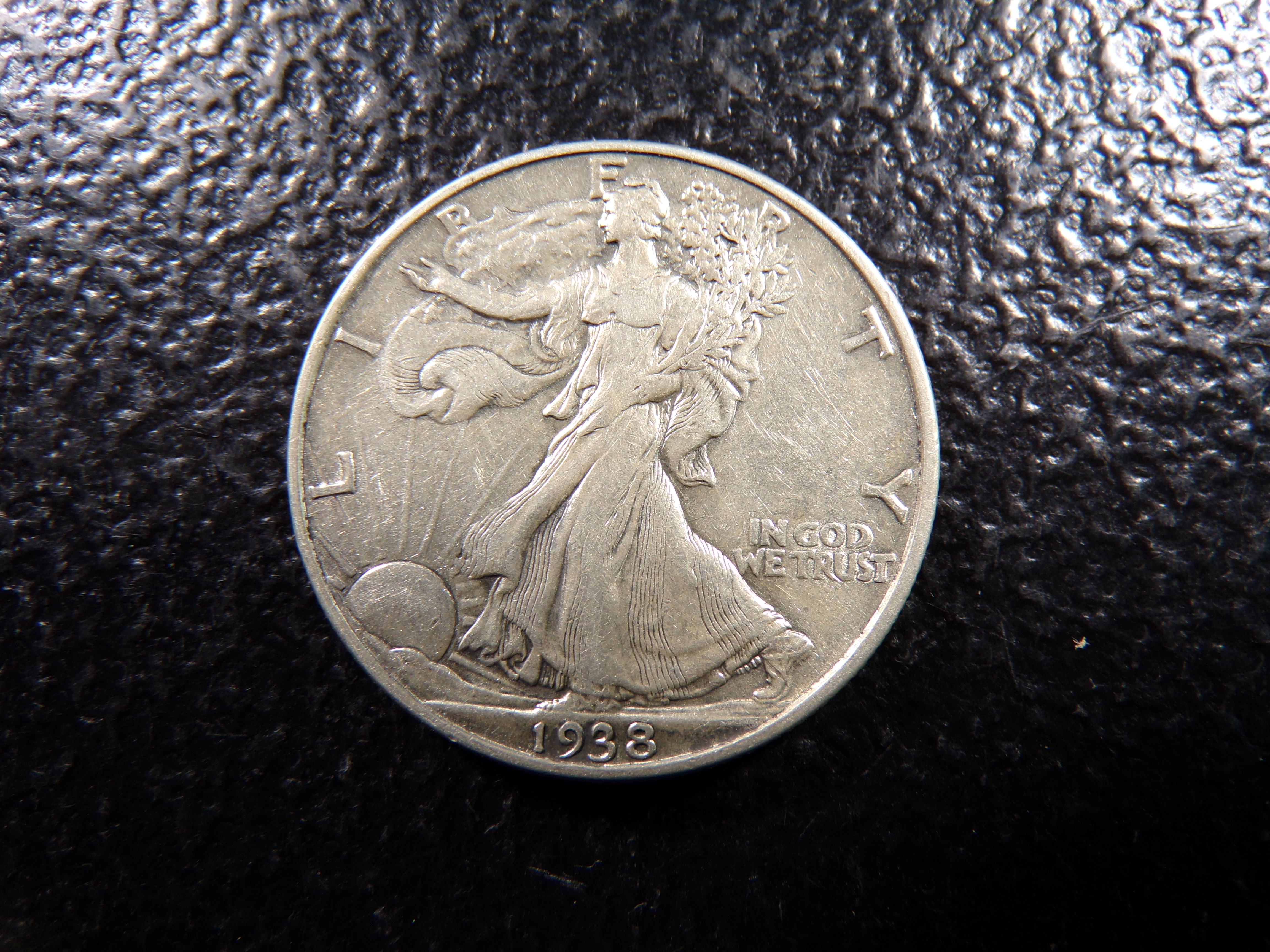 1938 HIGH GRADE WALKING LIBERTY SILVER HALF DOLLAR