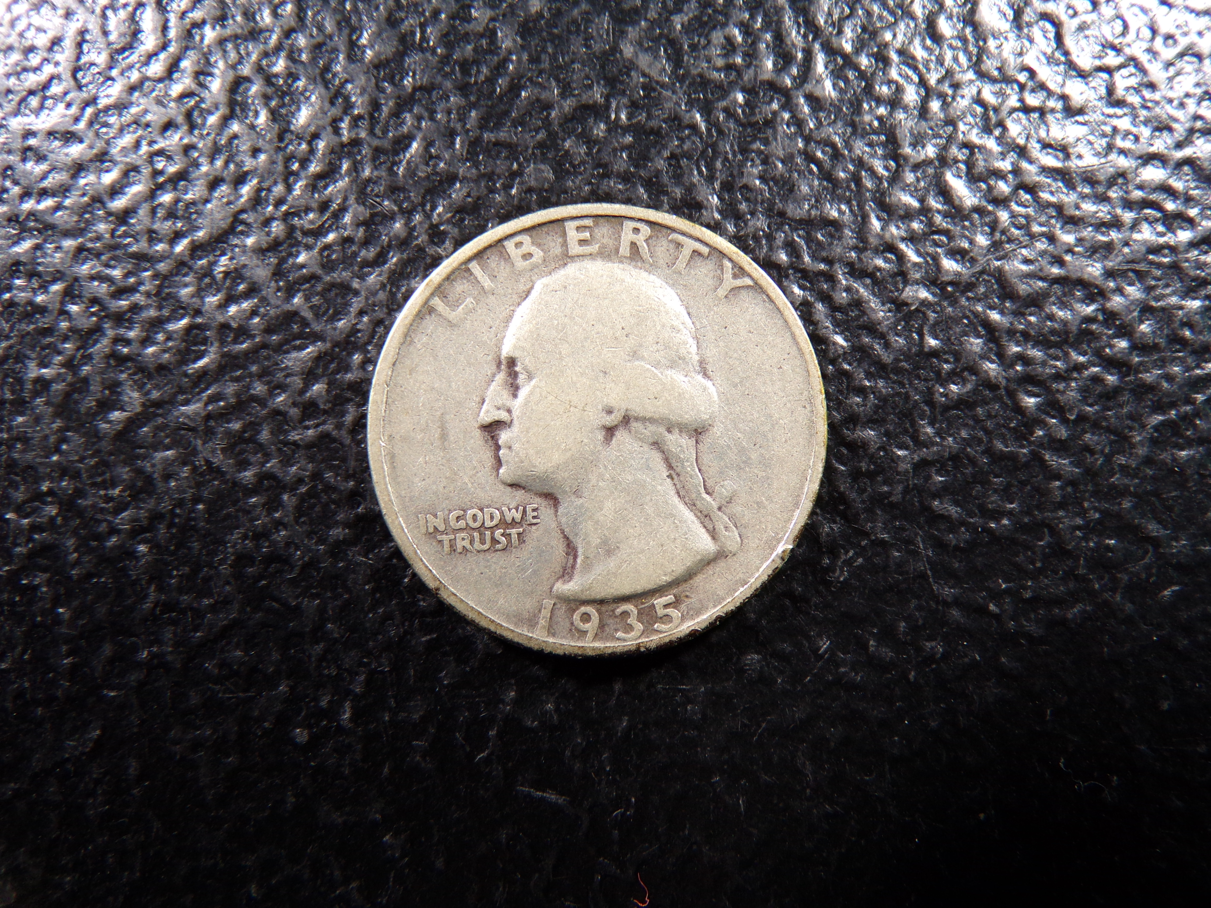 1935 WASHINGTON SILVER QUARTER