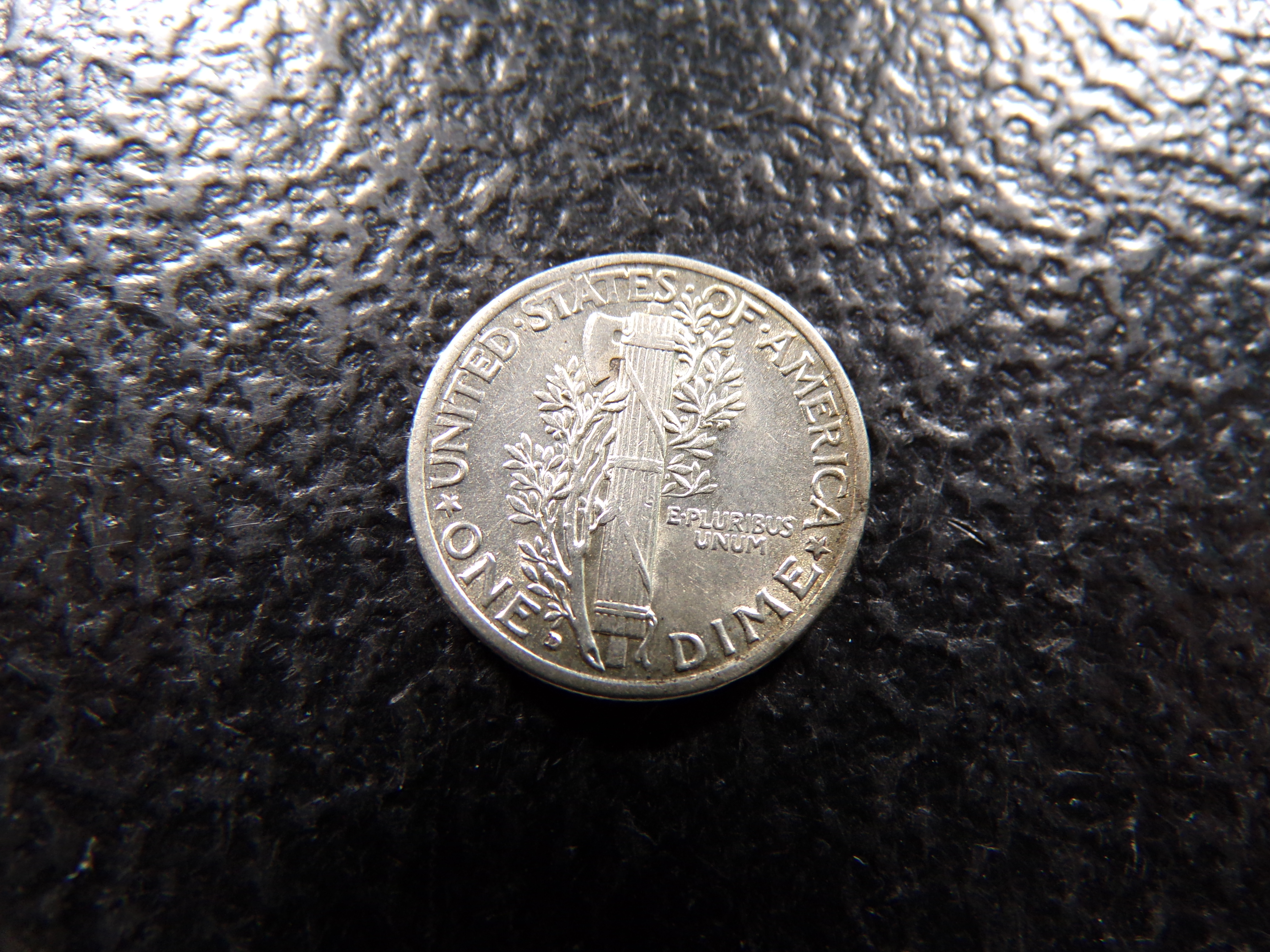 1929-D HIGH GRADE MERCURY SILVER DIME