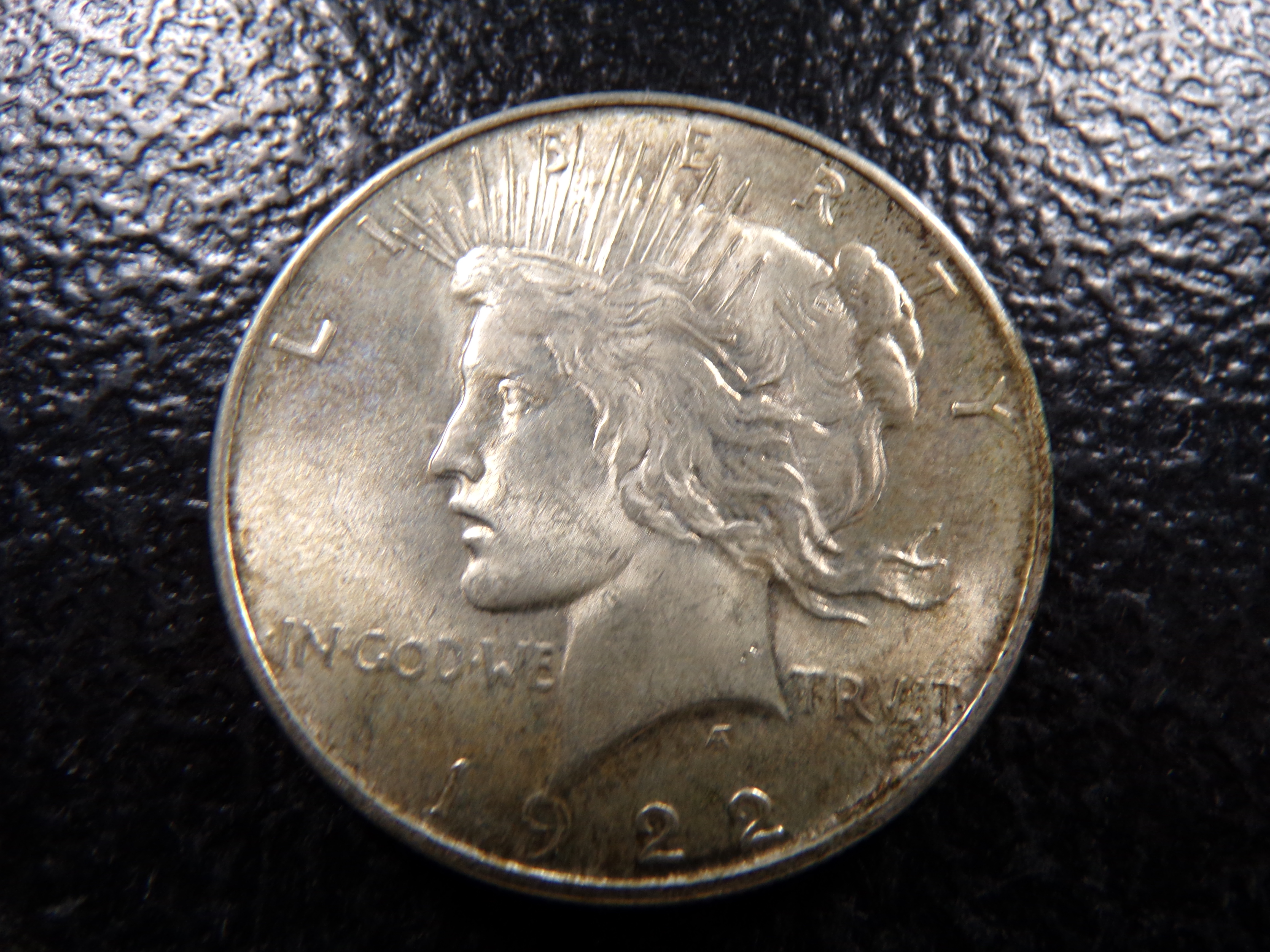 1922 PEACE SILVER DOLLAR